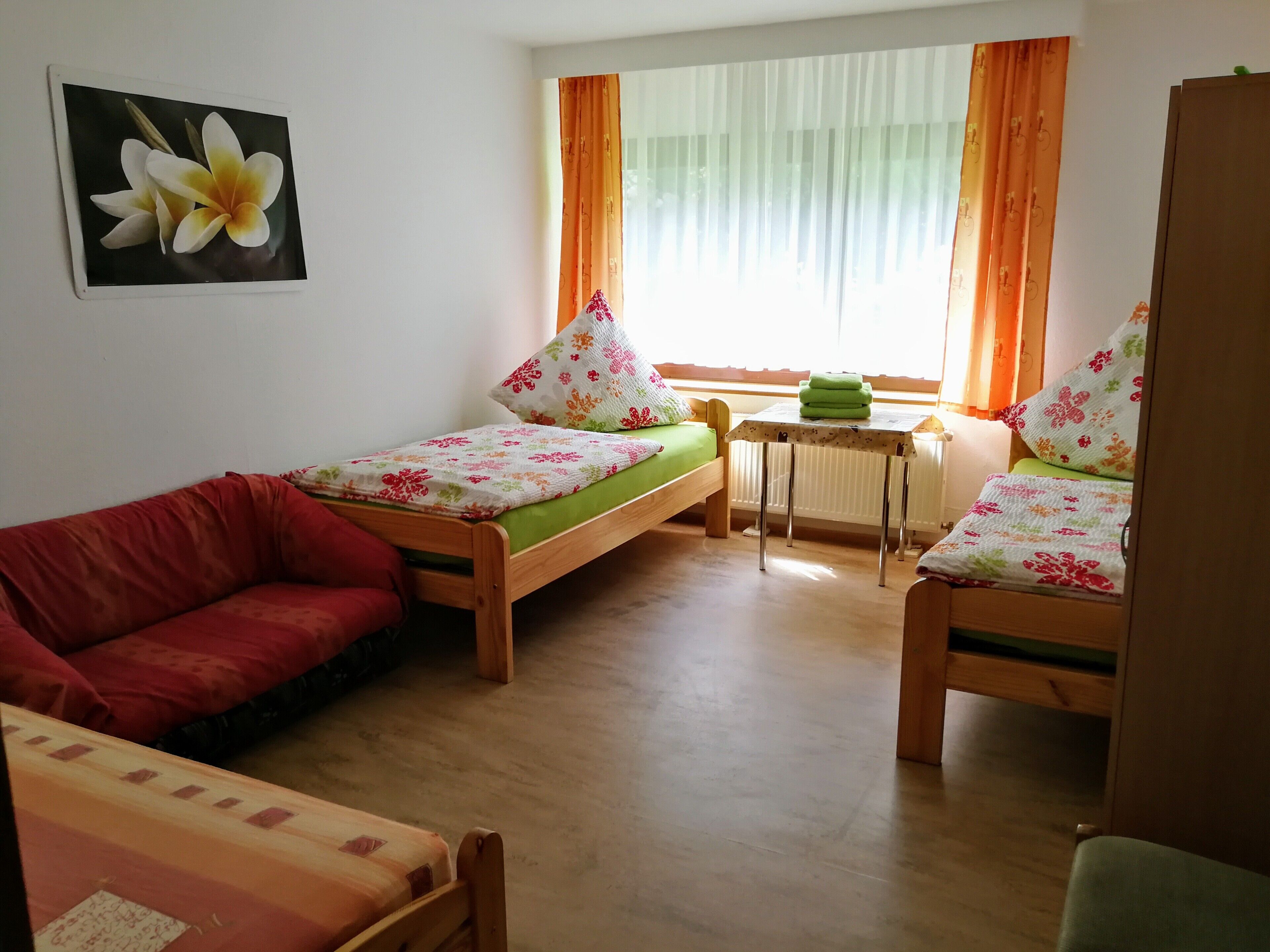 Große Ferienwohnung für 2-6 Personen mit Terrasse, kostenfreies WLAN