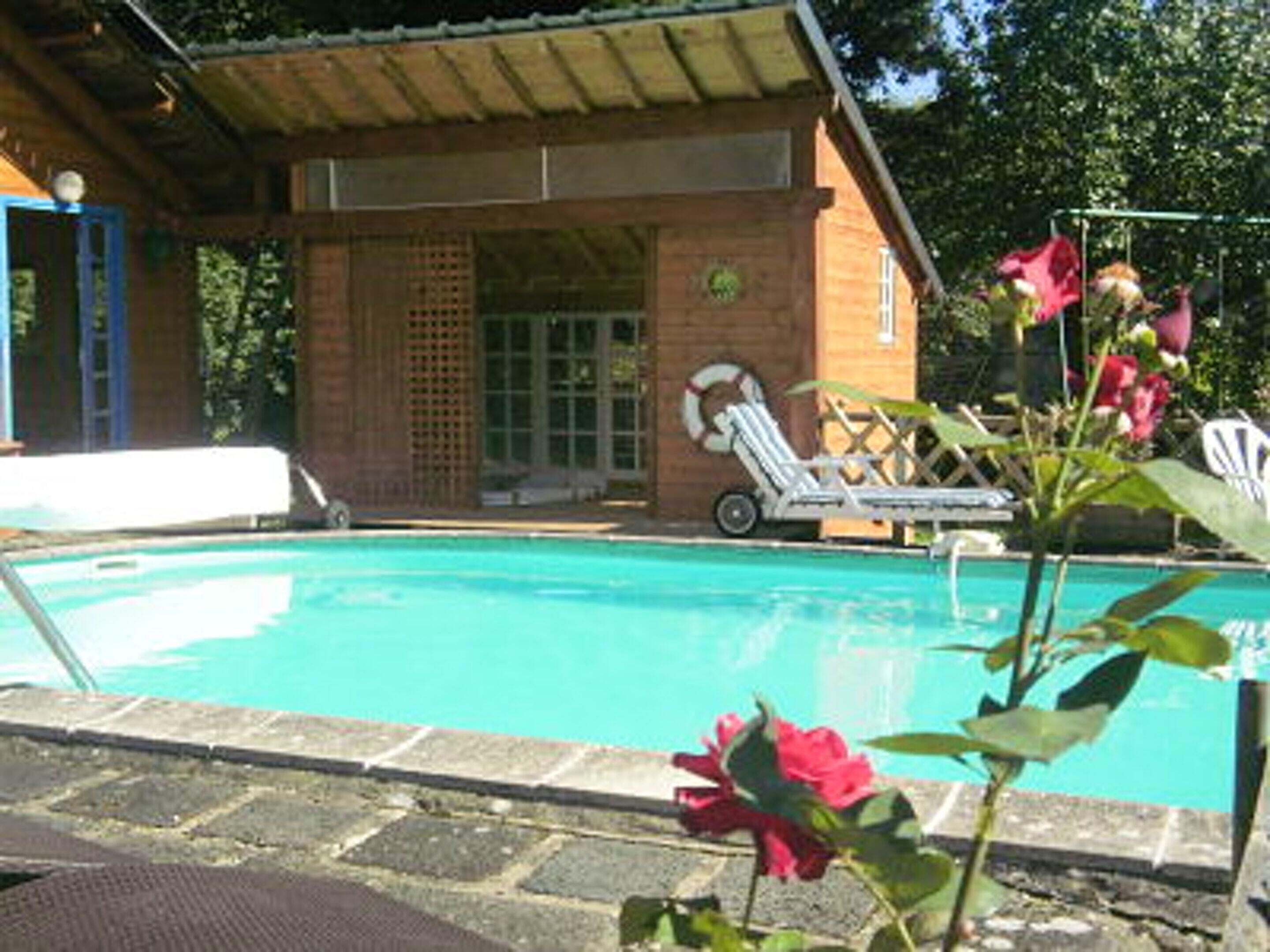 Homerez - Appartement for 3 ppl. with shared pool, garden and terrace at Olby