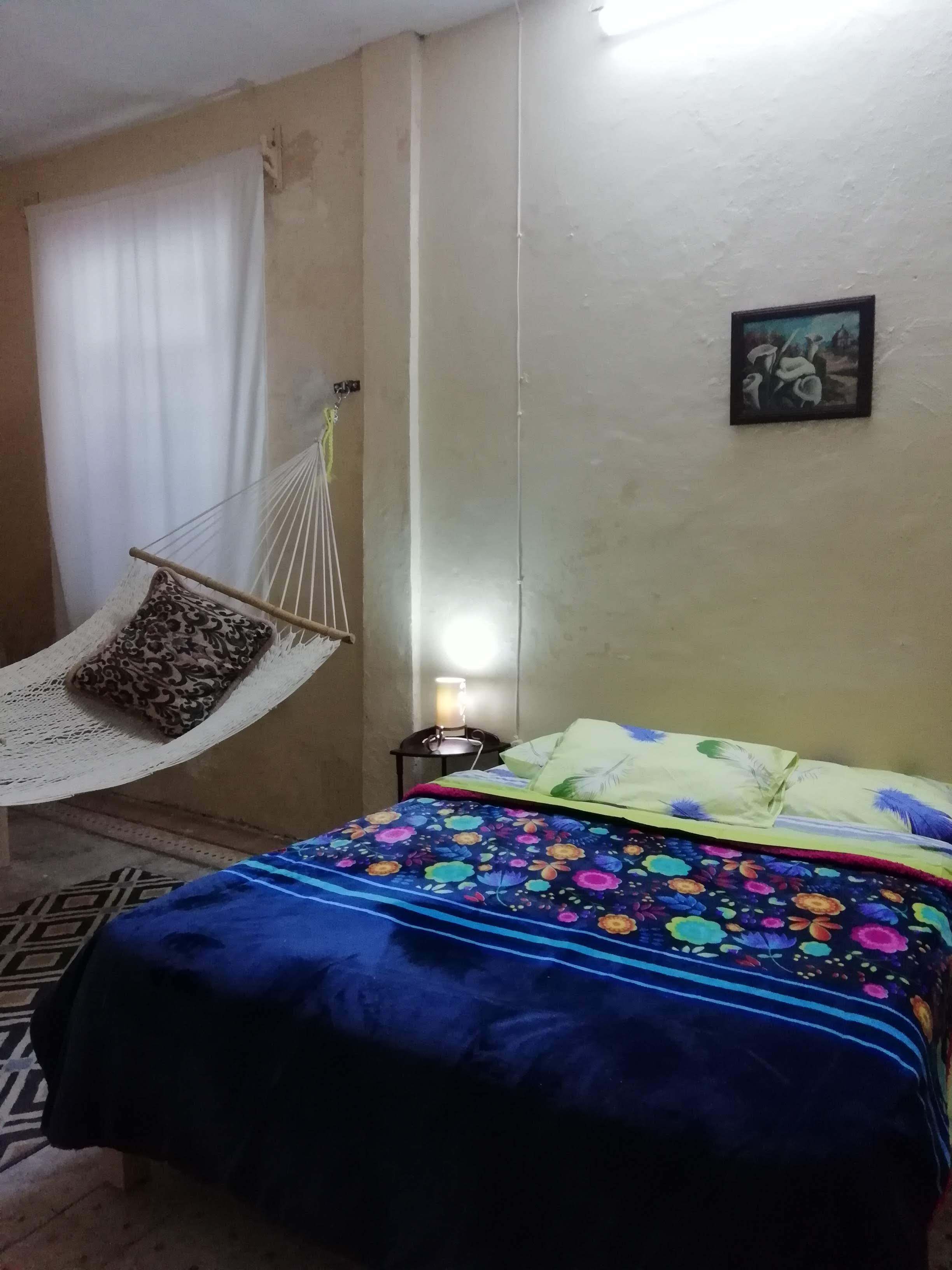 Hola,el departamento, esta ubicado en el centro de la ciudad, super centrica.