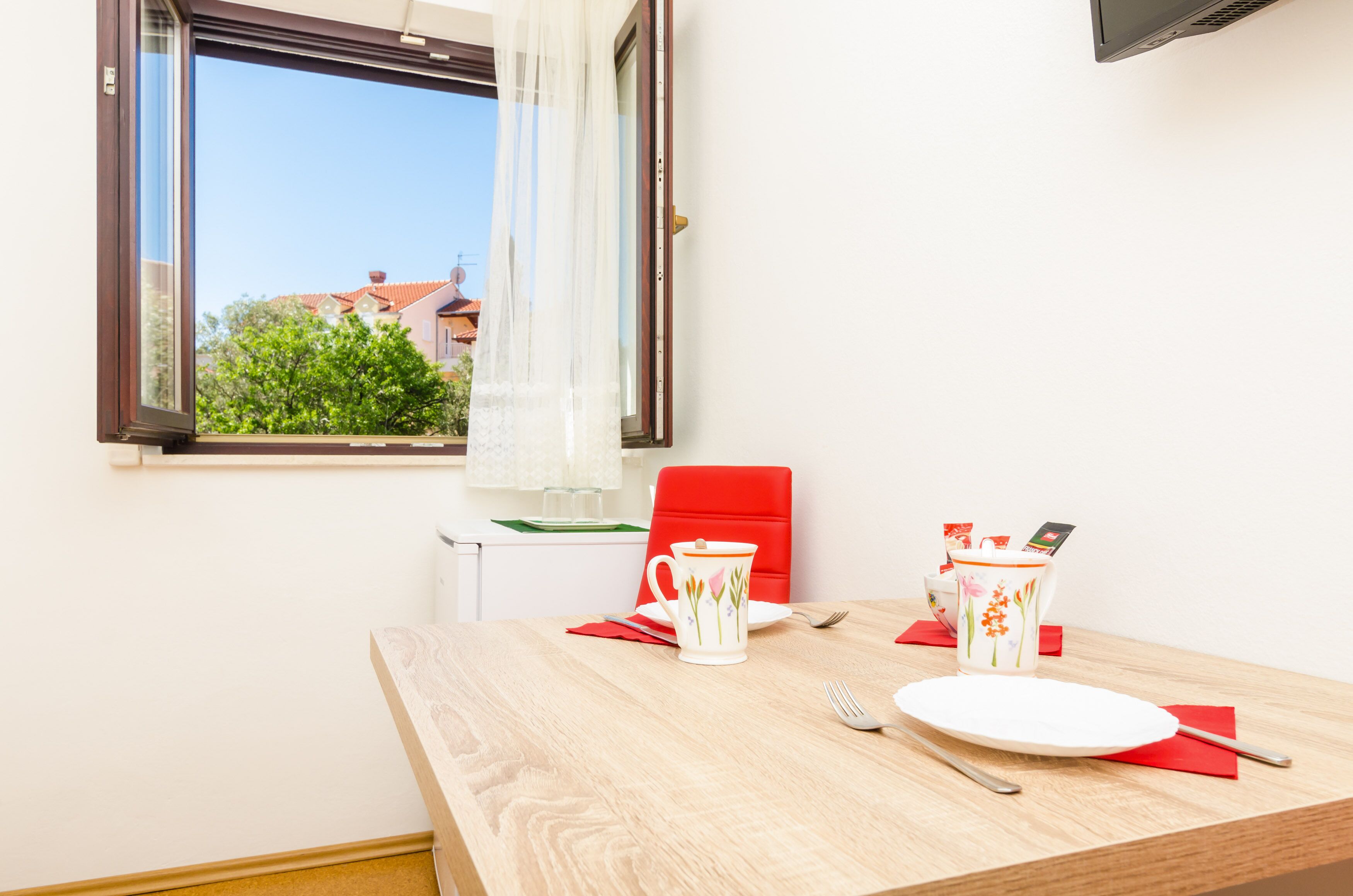 Apartments & Rooms Cina- Standard Double Room with Garden View