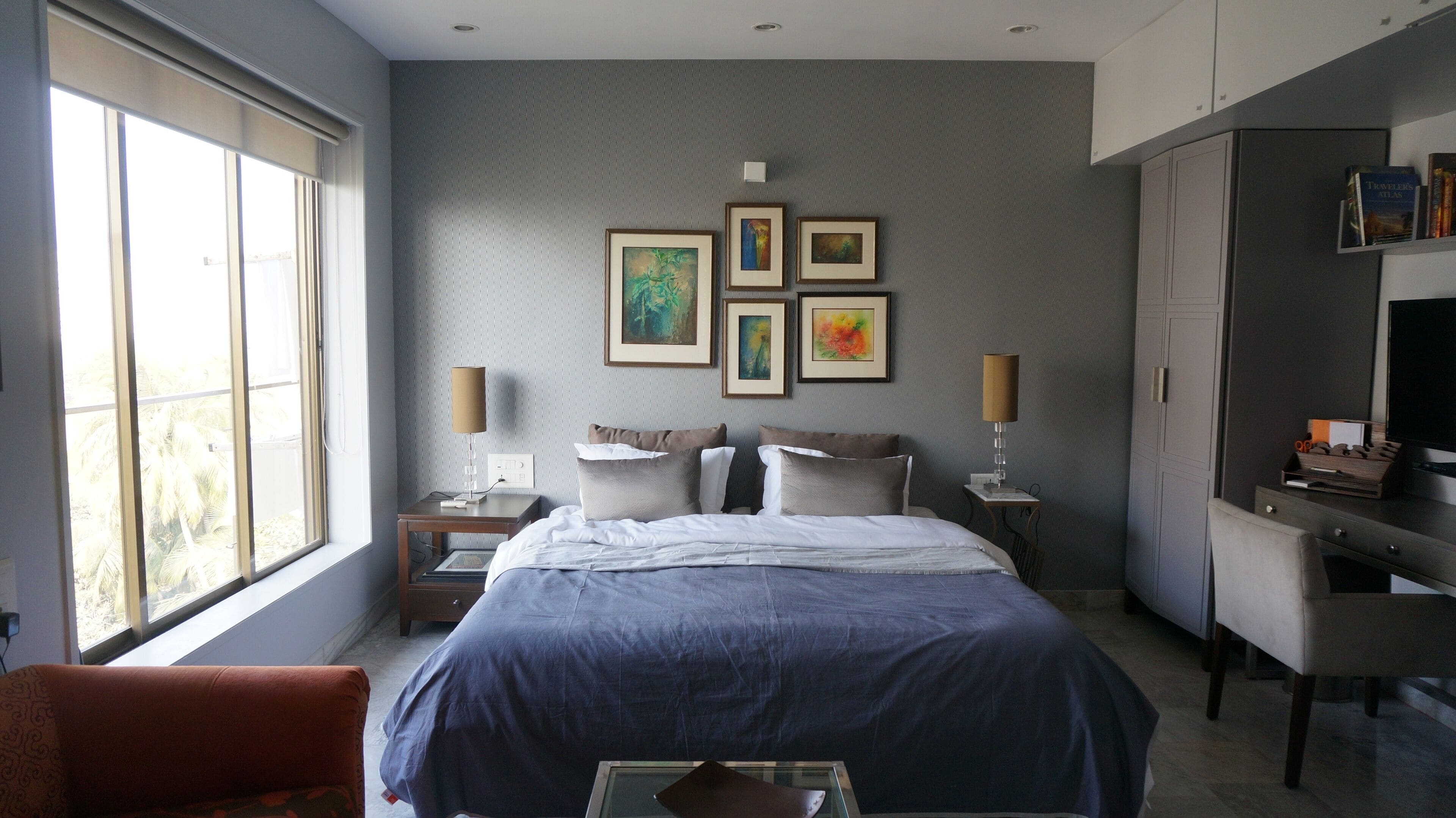 South Mumbai airy bedroom in a beautiful location