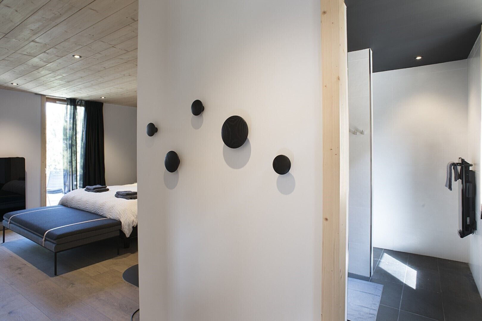 OVEN SUITE PREMIUM BLACK & WHITE