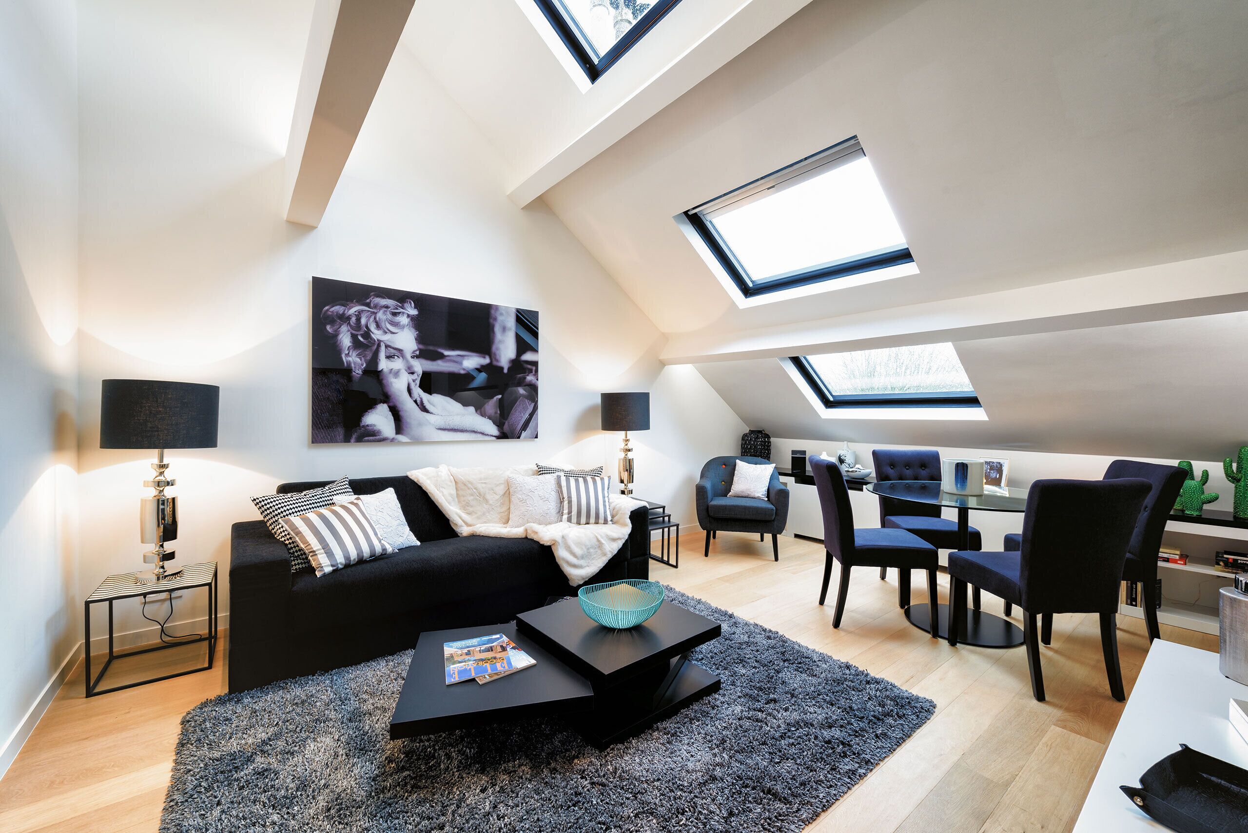 Bright and Design Top-Floor Apartment - Quartier Louise