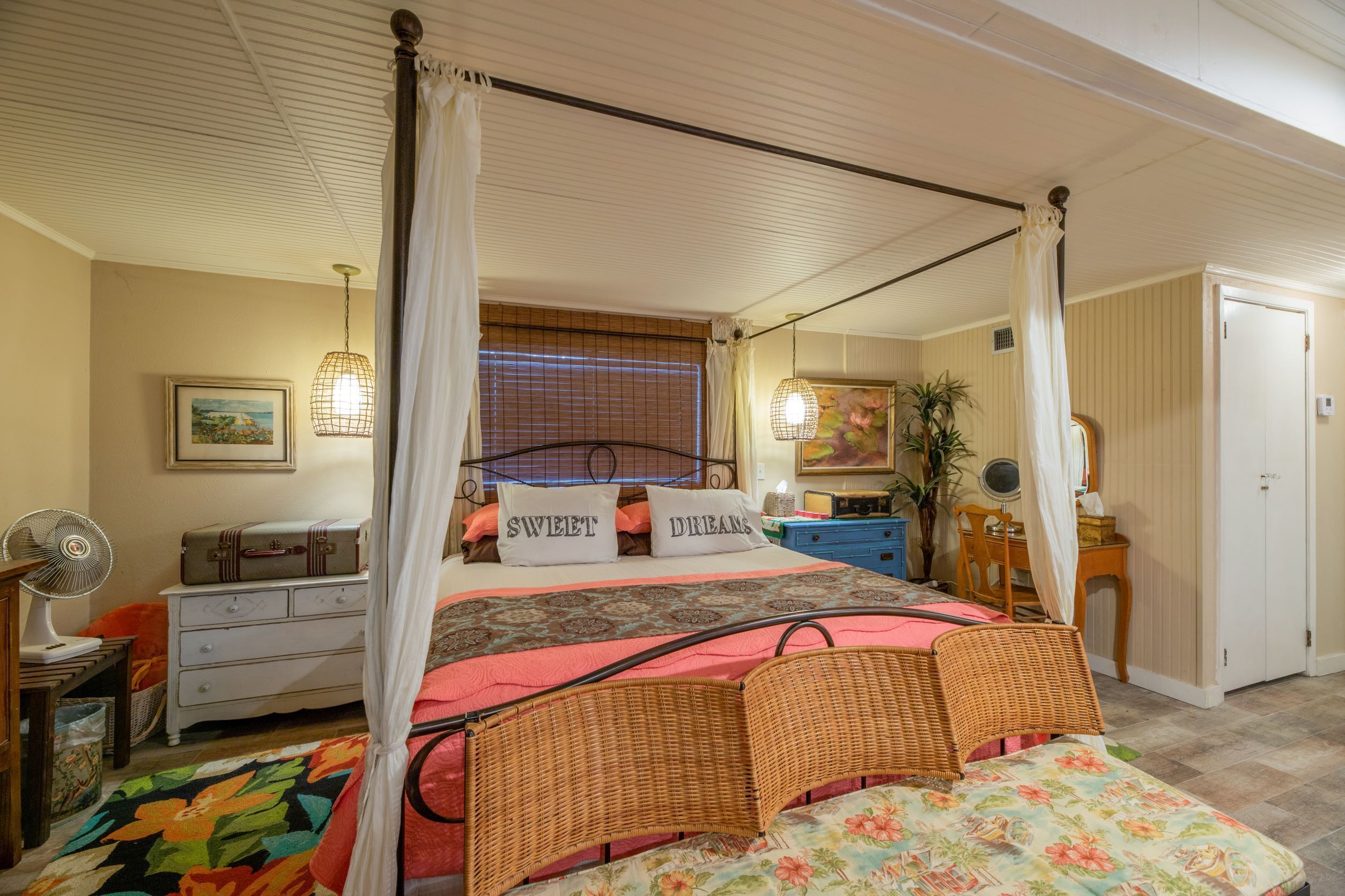 Carriage House MAGNOLIA SUITE