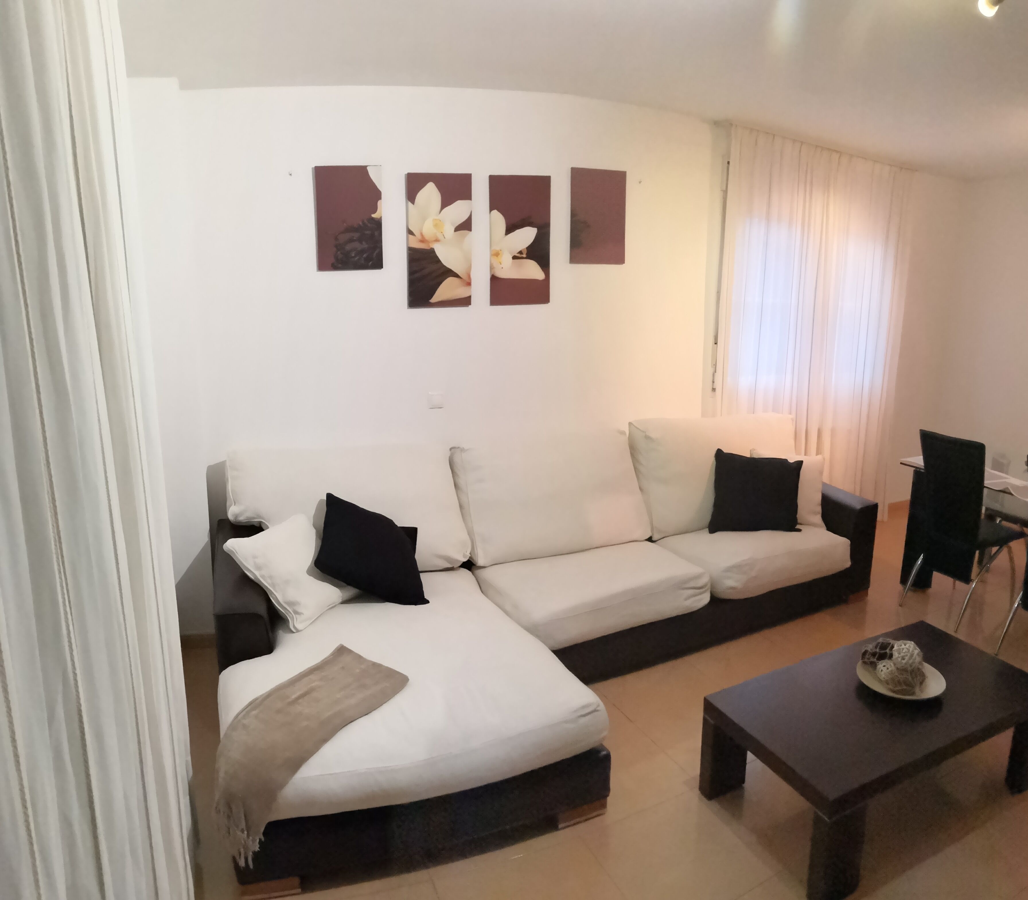 Lovely ground floor with garden and terrace in urbanizac with pool
