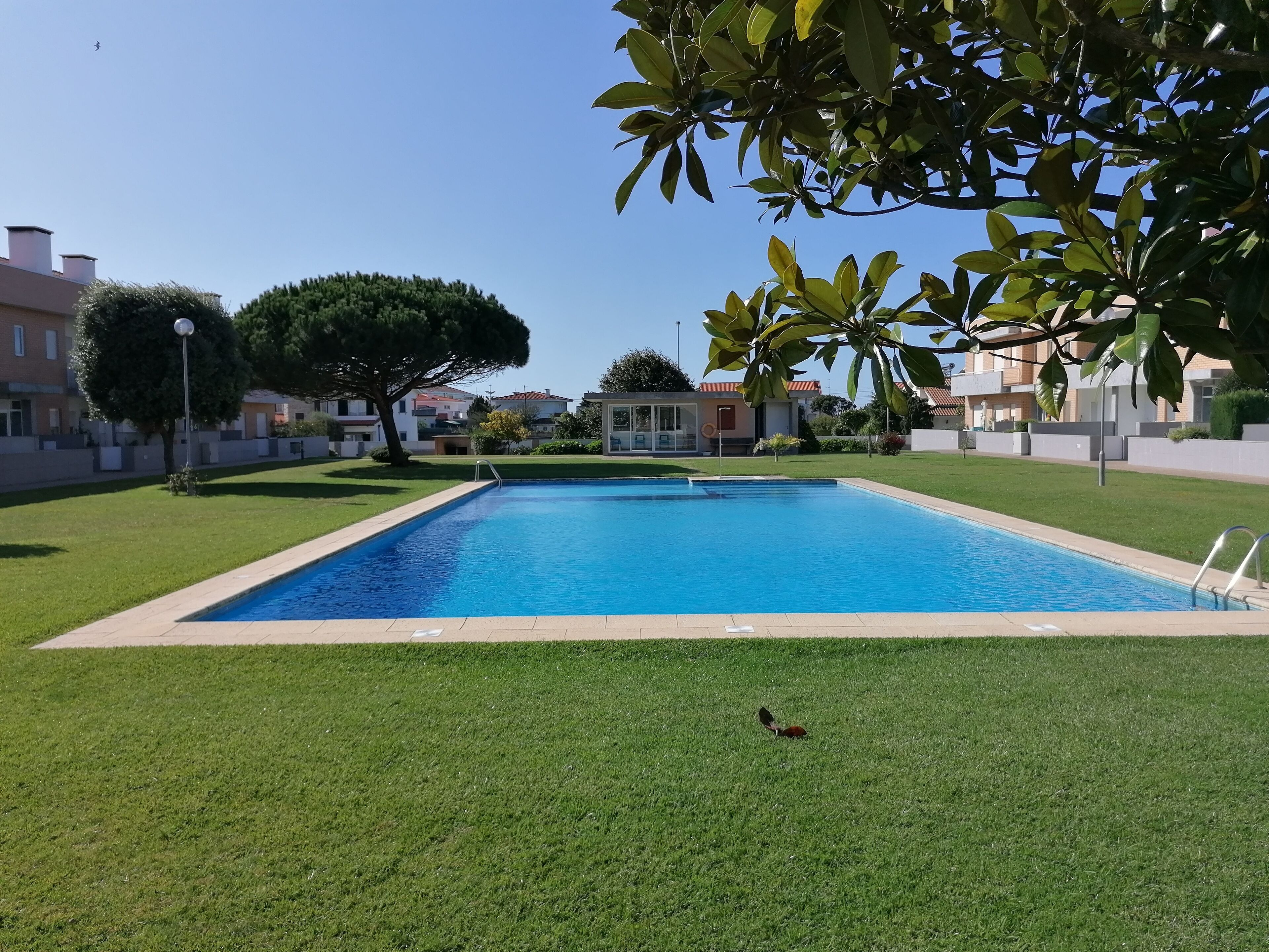 Apartment with Swimming Pool, close to the Sea, in Esposende - Portugal