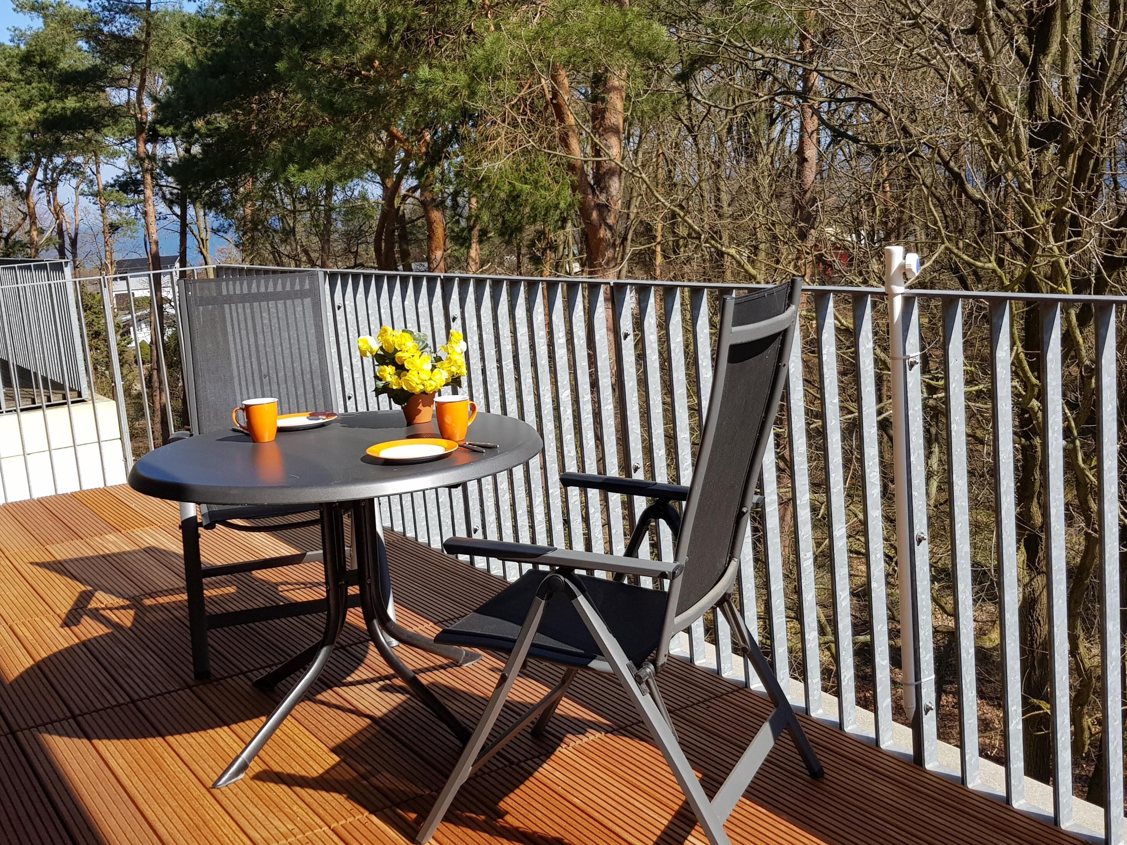 Exclusive Apartment, near the beach, with a large balcony and swimmingpool
