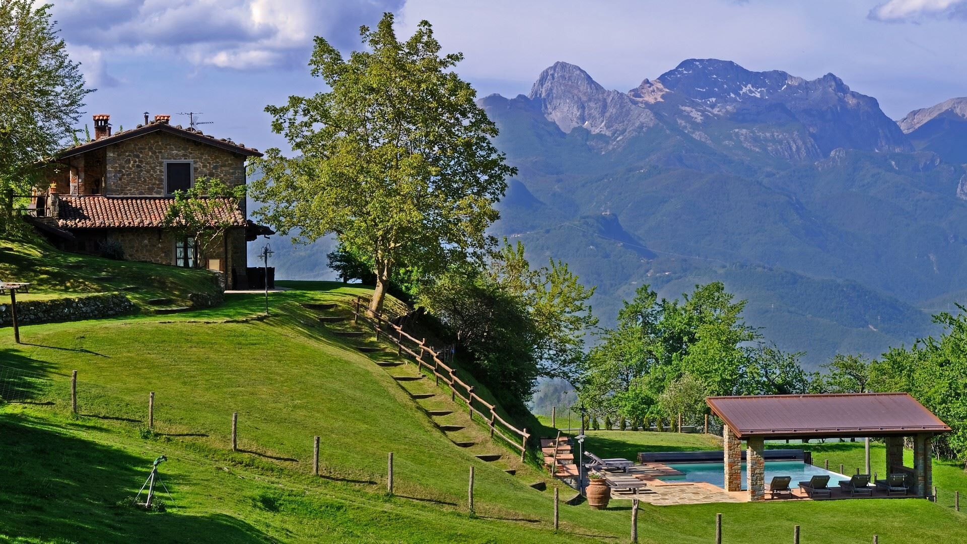 L'Ormasso, La Locanda del Moro, Pieve Fosciana, Lucca and Viareggio