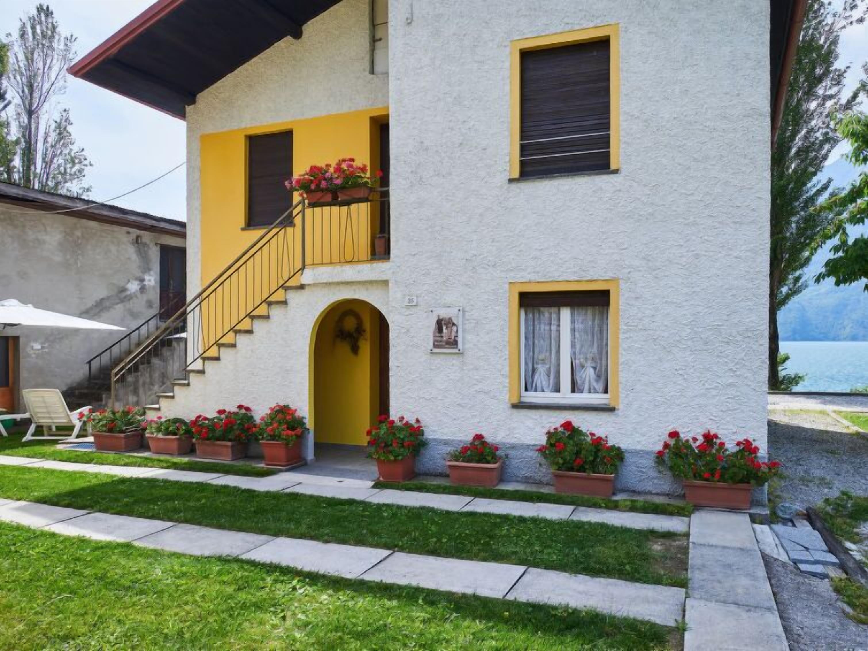 Apartment Casa del Pergulin (LMZ325) in Lago di Mezzola - 3 persons, 1 bedrooms