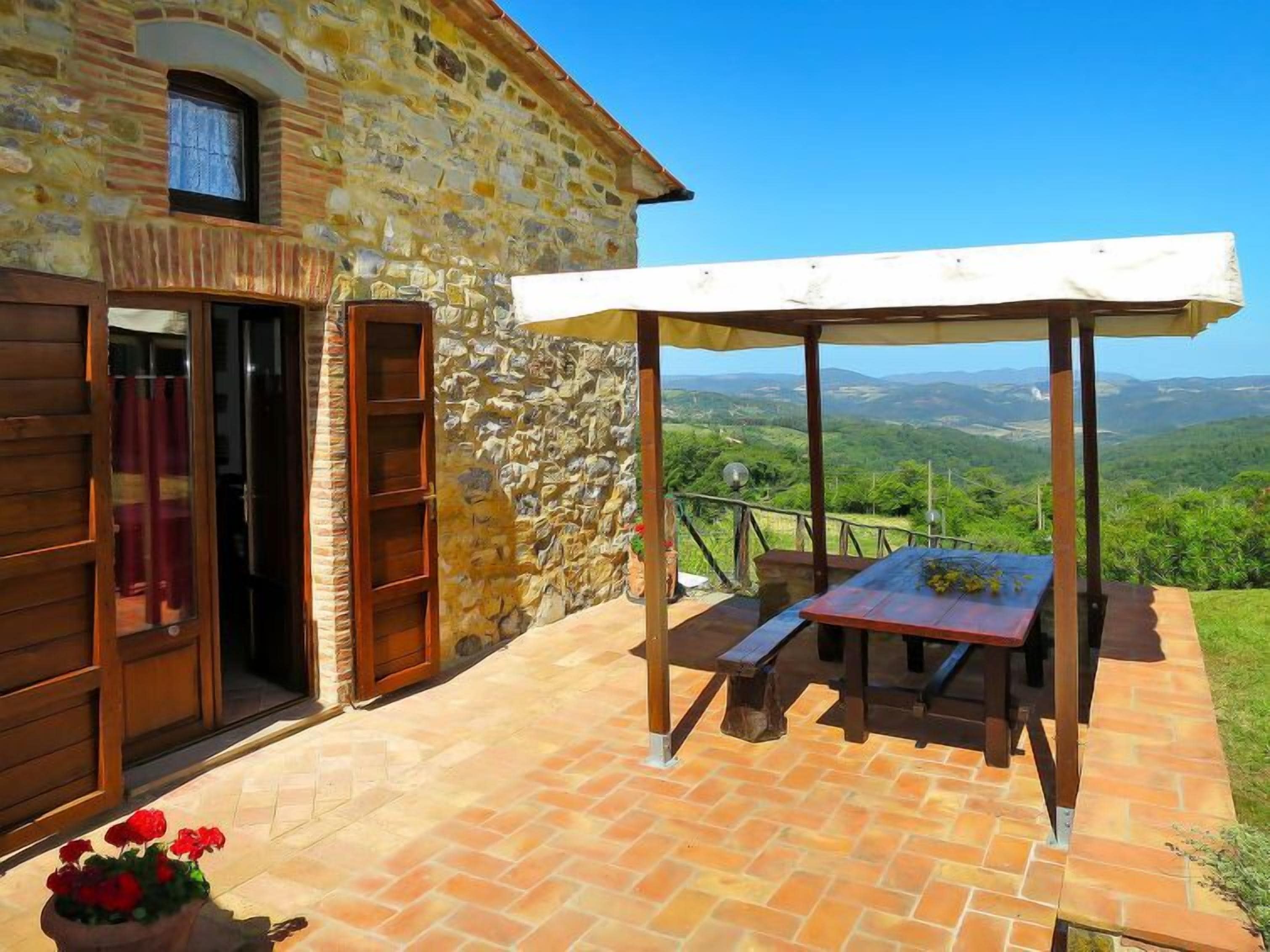 Apartment Fienile in Castelnuovo Val Cecina - 4 persons, 1 bedrooms