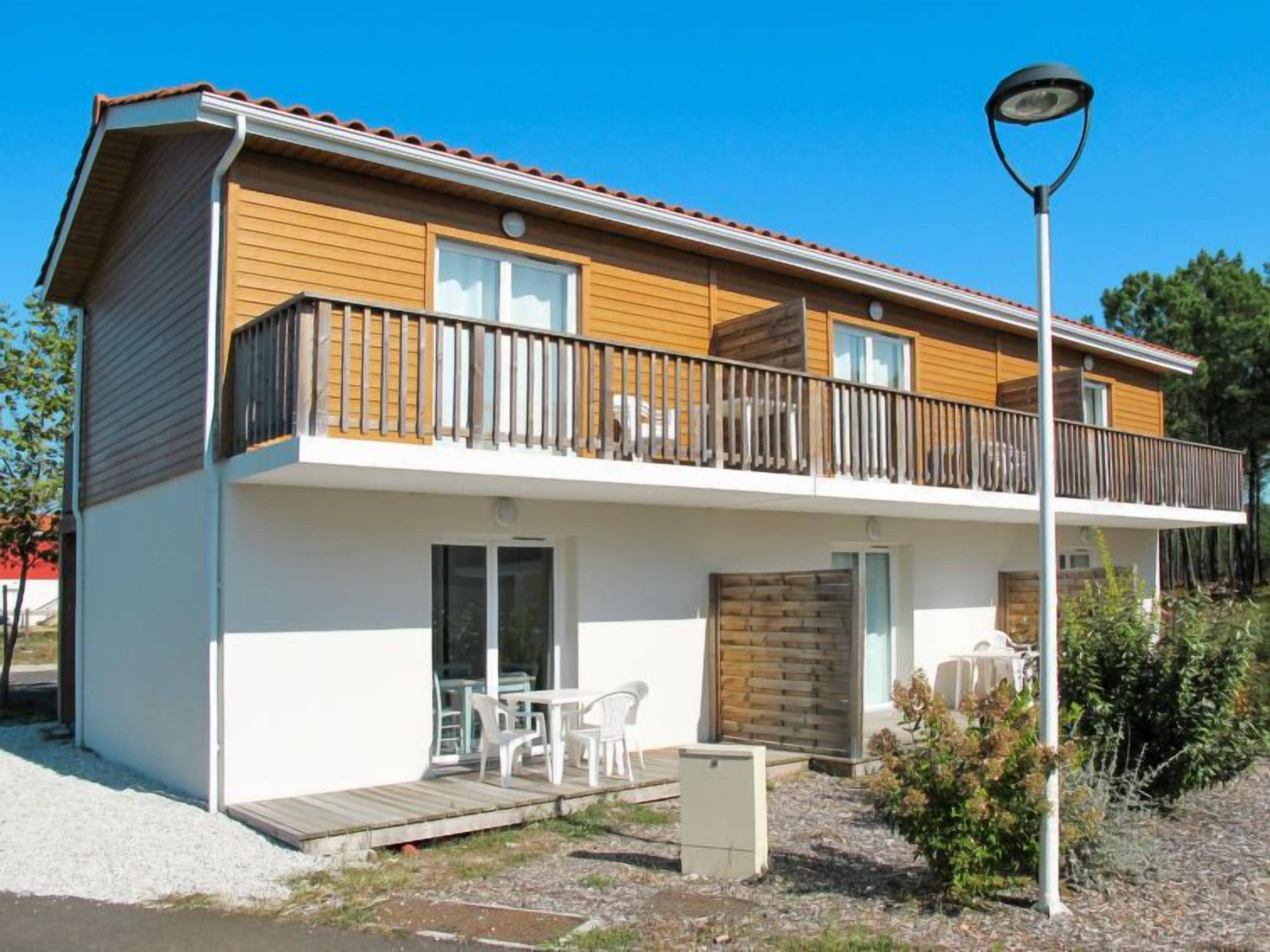 Apartment Le Domaine des Grands Lacs (PNS200) in Parentis en Born - 2 persons, 1 bedrooms