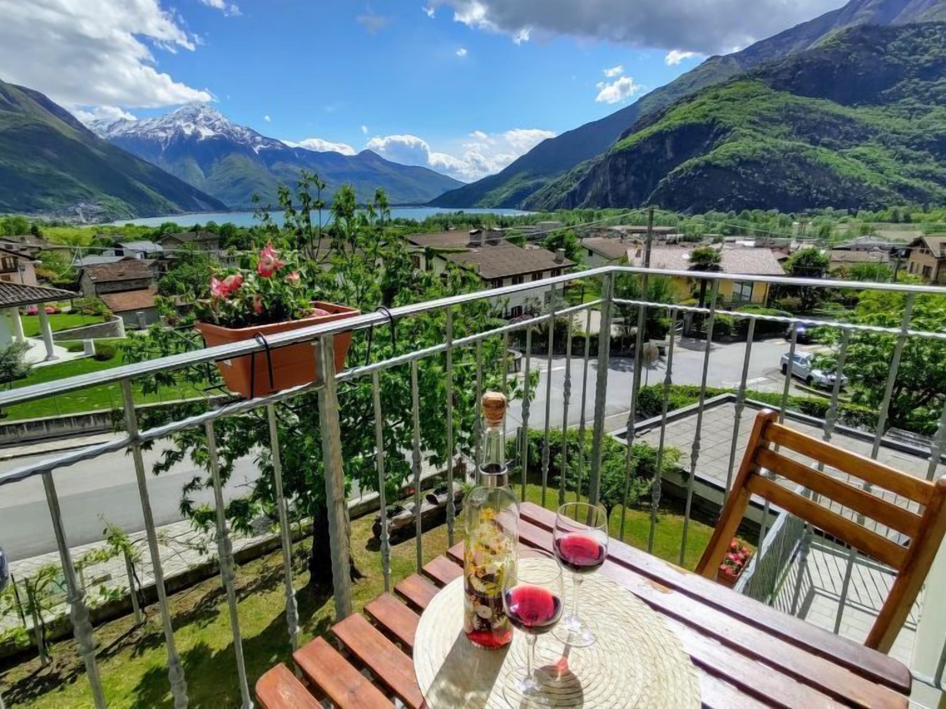 Apartment Casa Sara in Lago di Mezzola - 5 persons, 1 bedrooms