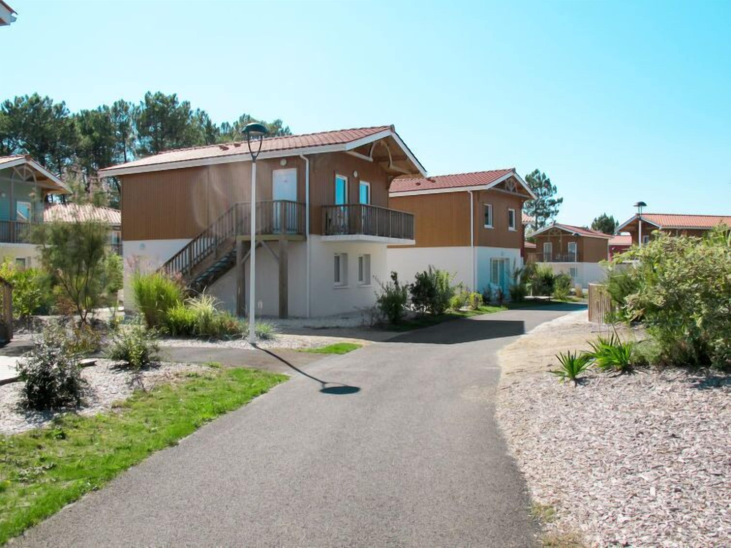Apartment Le Domaine des Grands Lacs (PNS202) in Parentis en Born - 6 persons, 2 bedrooms