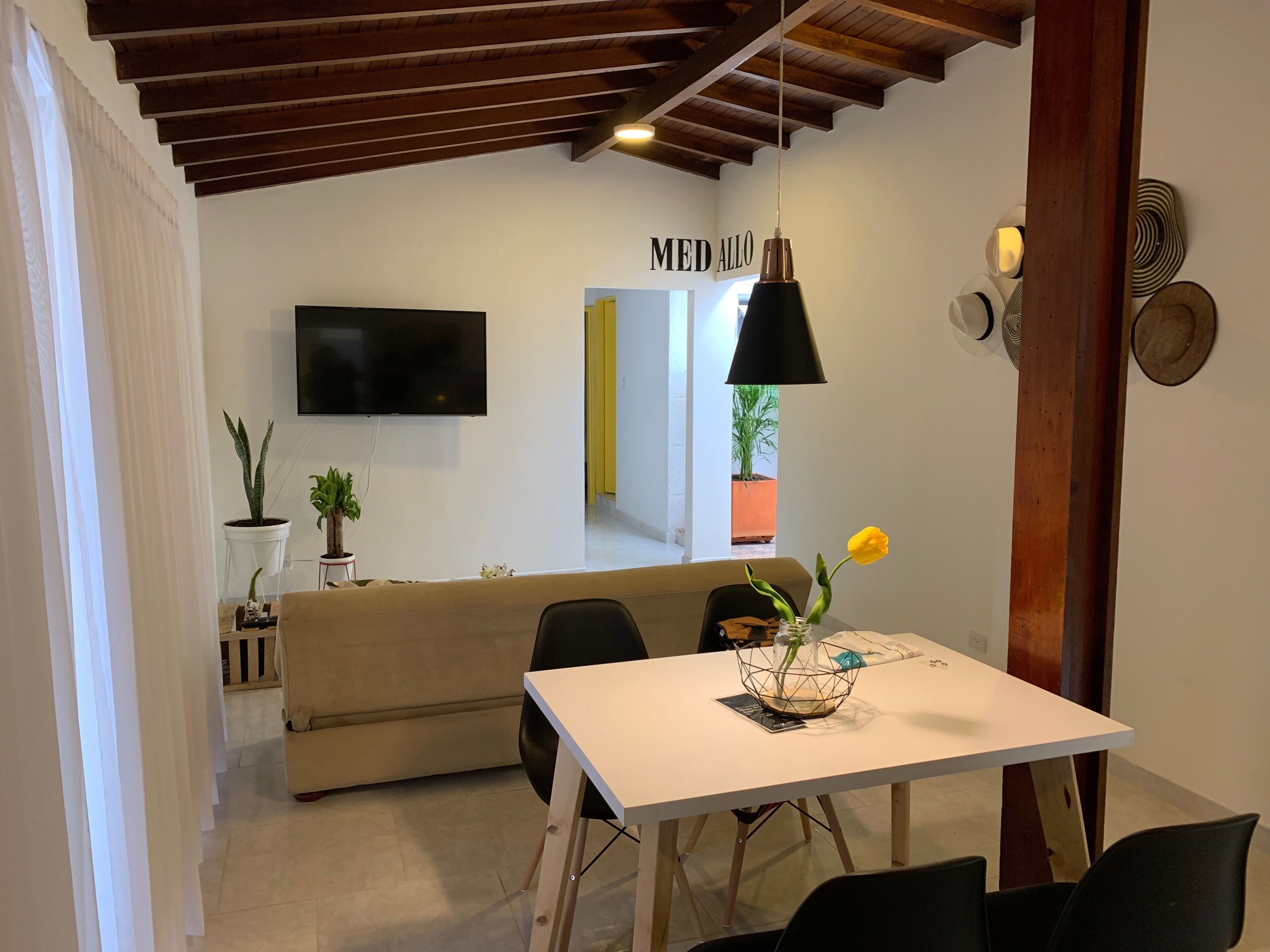 Apartment in the center of Medellin well located - Home ARIS 402