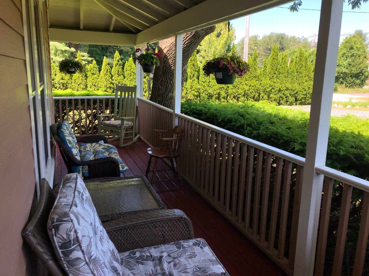 Perfectly located 1890's Guest House