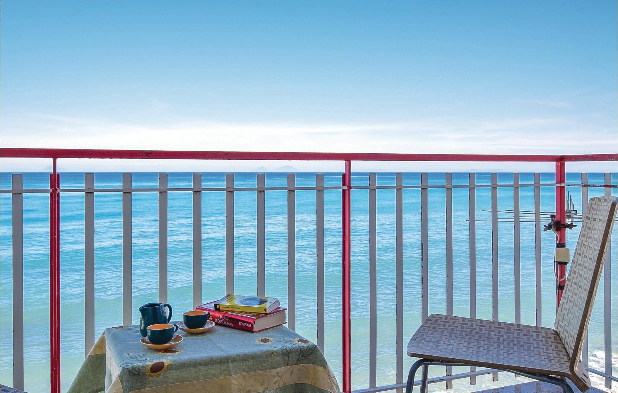 Apartment in Caronia Marina, a coastal town which is known as 'the gateway to the Nebrodi Sea'.