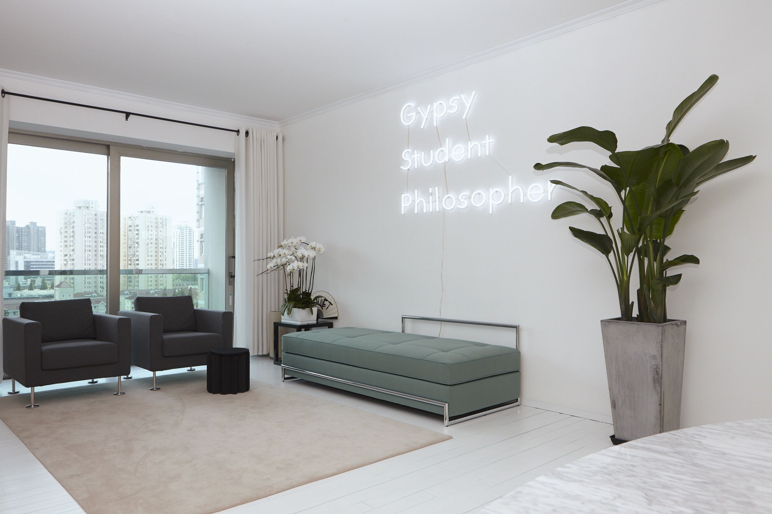 Special! Duplex Luxury Spacious Sunny APT. 1Bed,1 Study,2 Bath Private Terrace