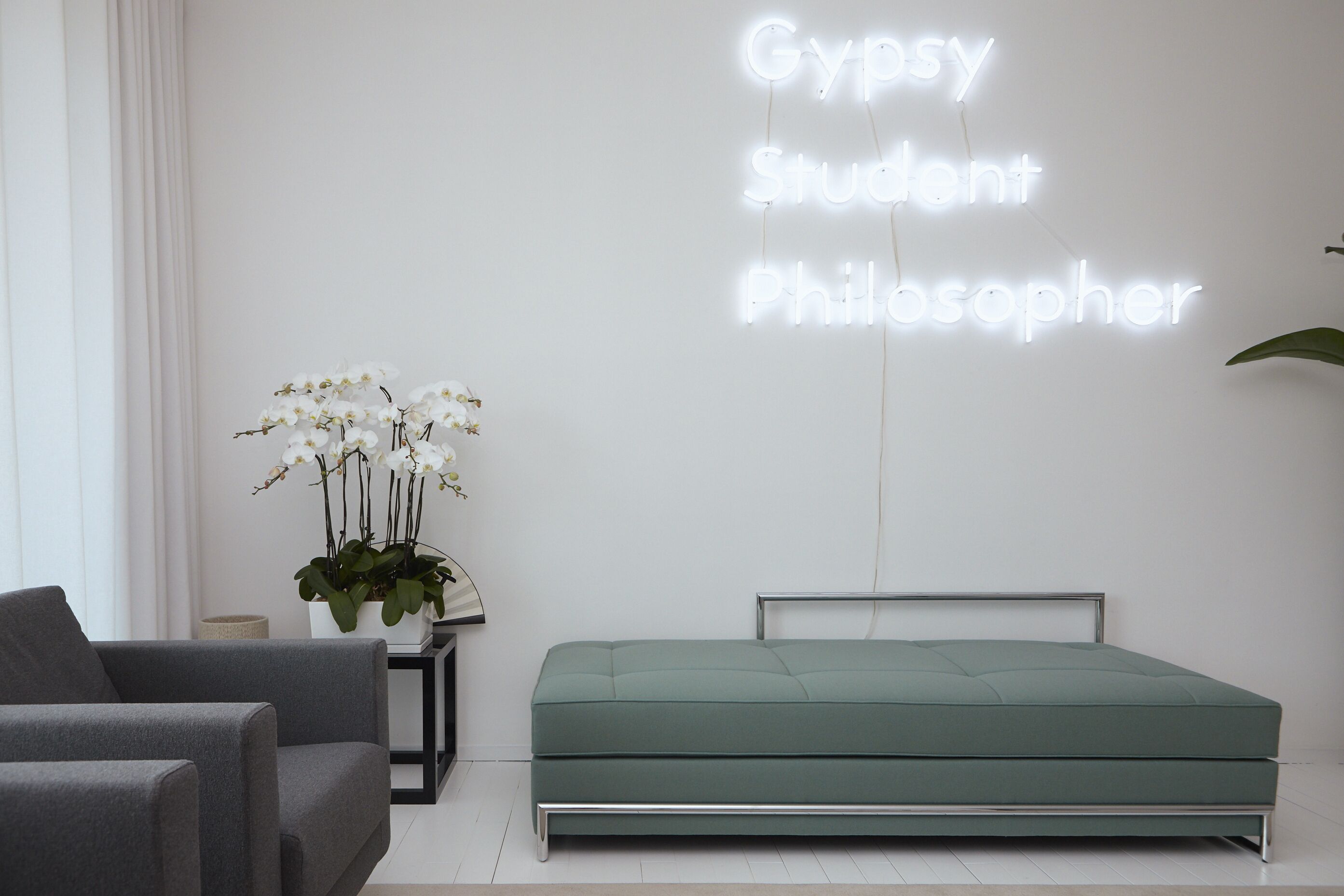 Special! Duplex Luxury Spacious Sunny APT. 1Bed,1 Study,2 Bath Private Terrace