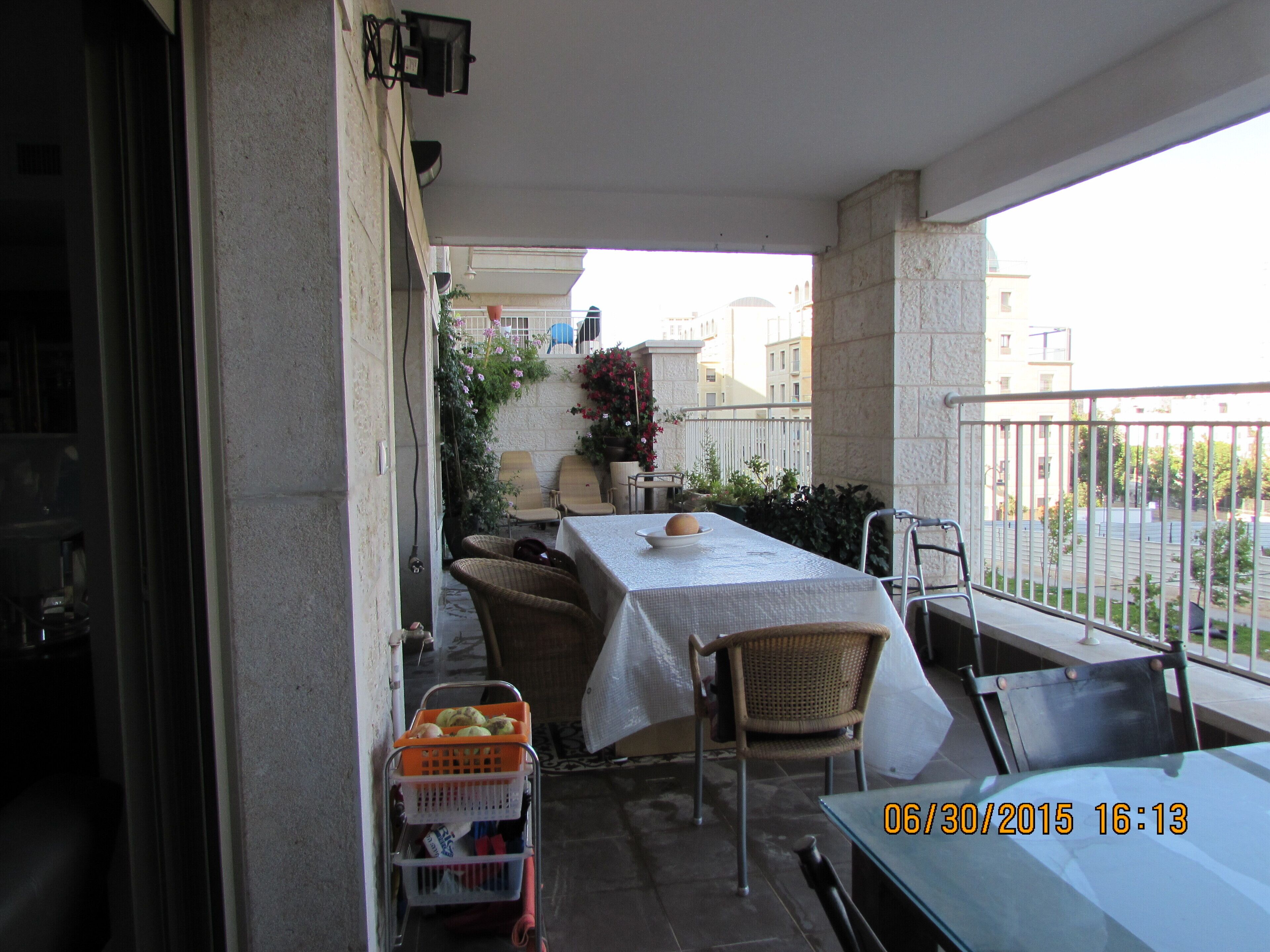 MISHKENOT   appartment