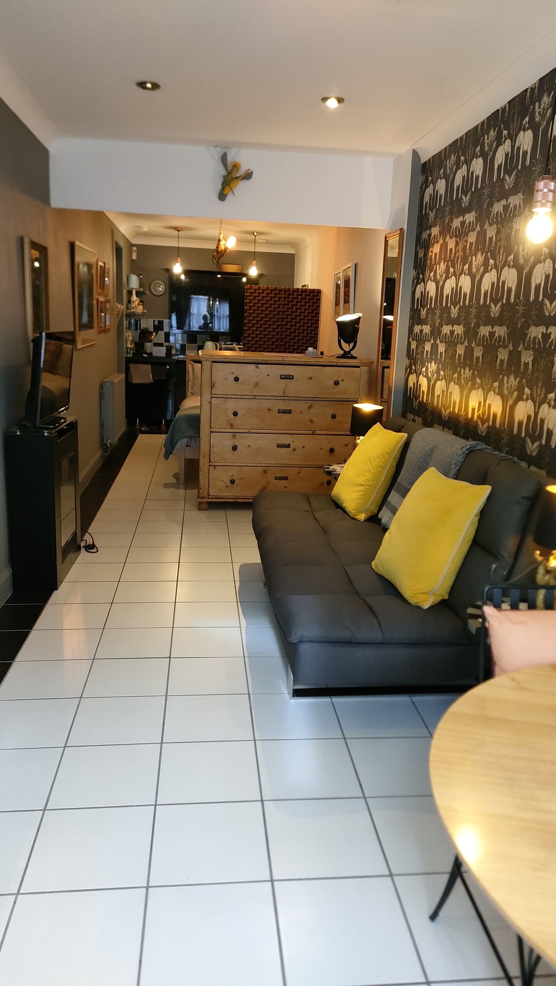 Edinburgh holiday Festival Studio apartment