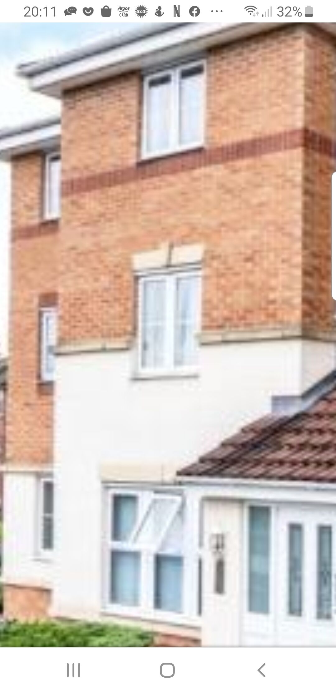 ALL YOU NEED AWAY FROM HOME COSY 2 BED FLAT FREE PARKING CLOSE TO M6 M62 M58 57