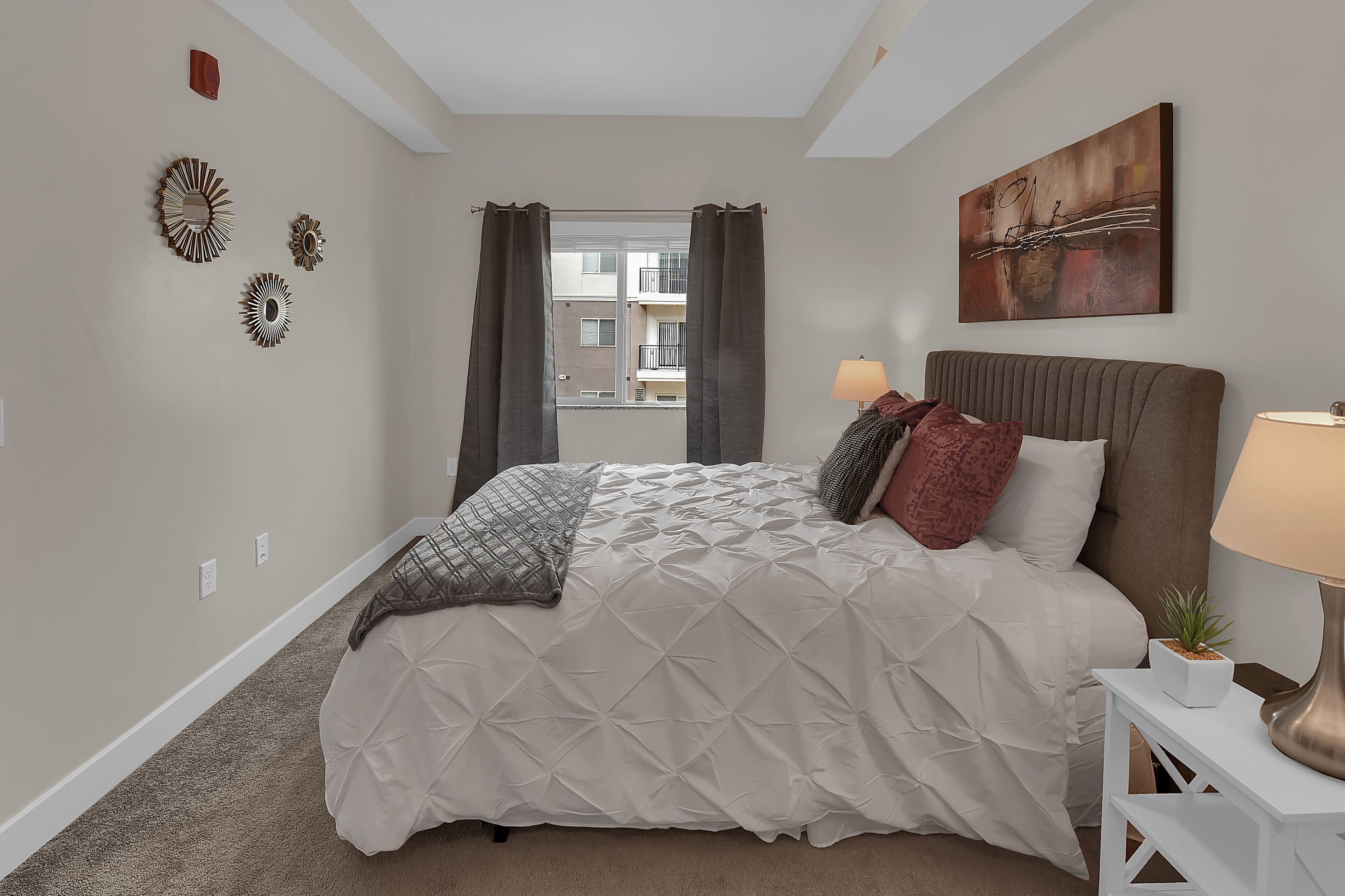 2 bedroom and 2 bathroom luxury apartment for 6