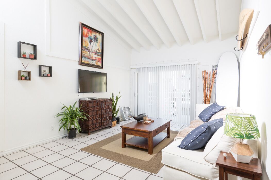 Hip, Friendly, Popular 1BD 1BA - 5 Mins to SNA Preview listing View calendar