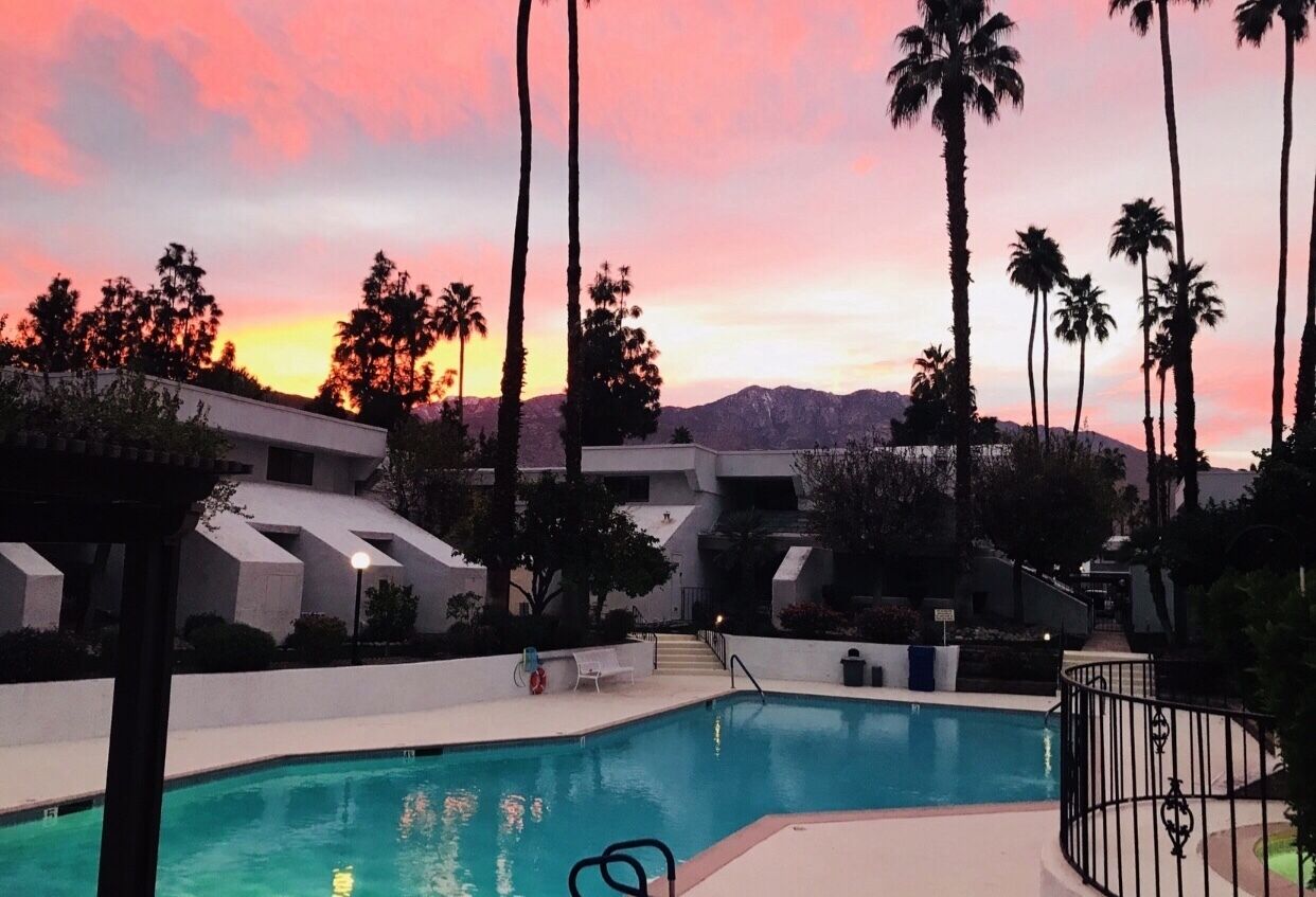 Convenient South Palm Springs location!