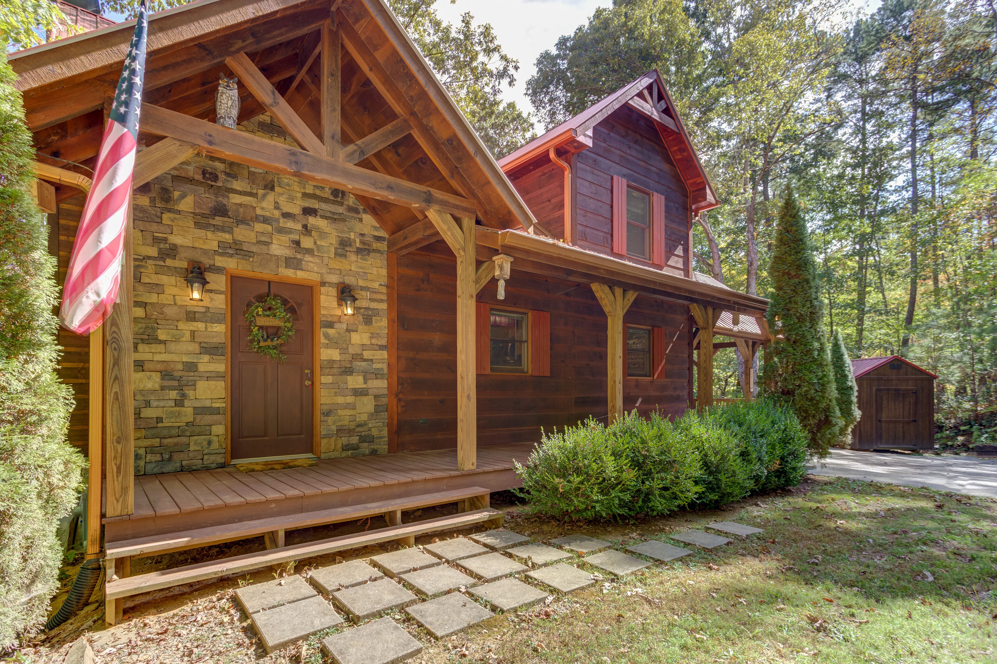 Dog-Friendly Cabin with Firepit, Hot Tub, Gas Grill, Free WiFi, A/C, Shared Pool