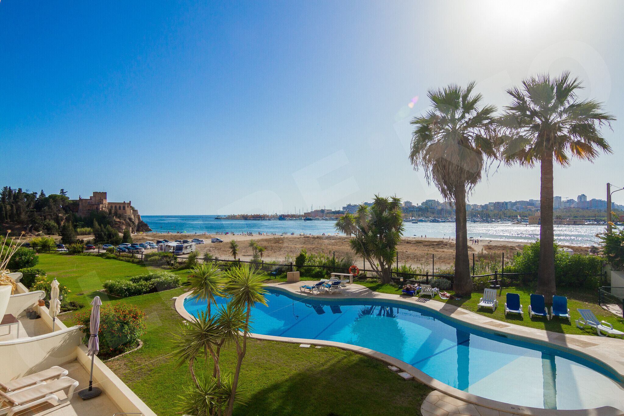Clube Rio | professionally cleaned | 1-bedroom apartment | amazing views across to Portimão