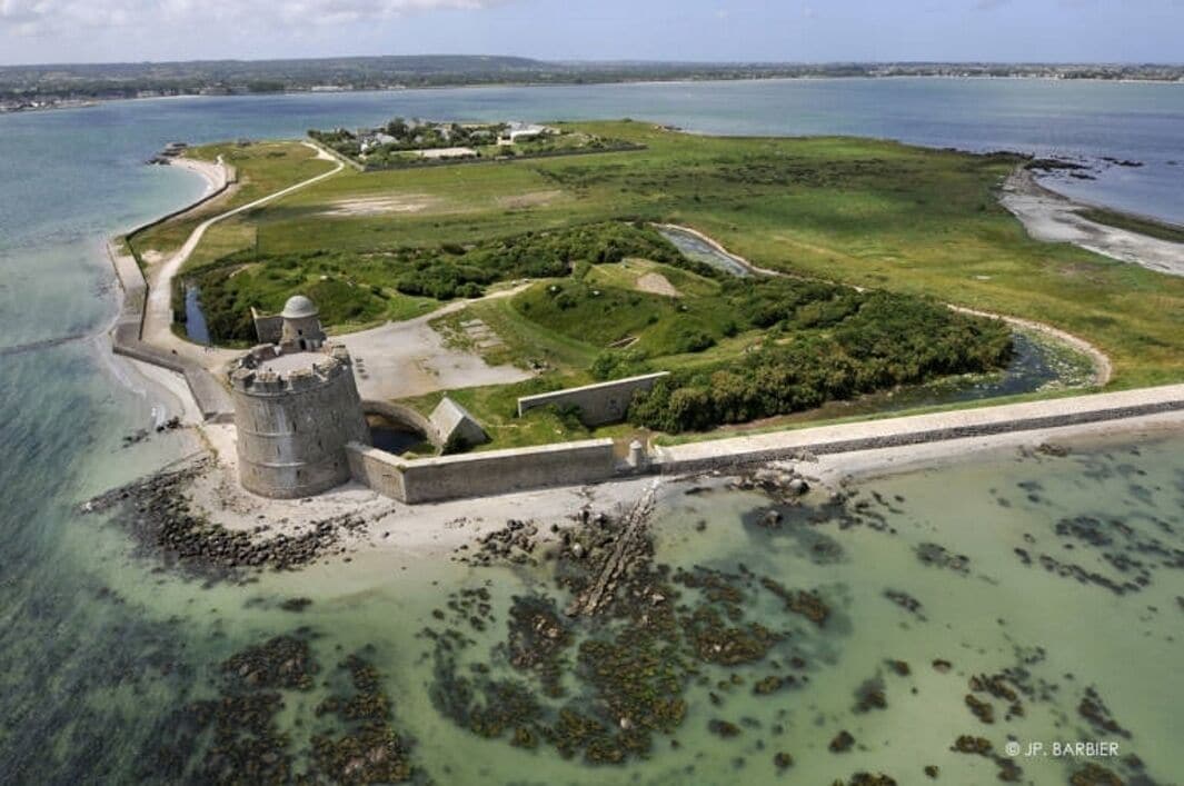 apartment on the port of Saint-Vaast-la-Hougue