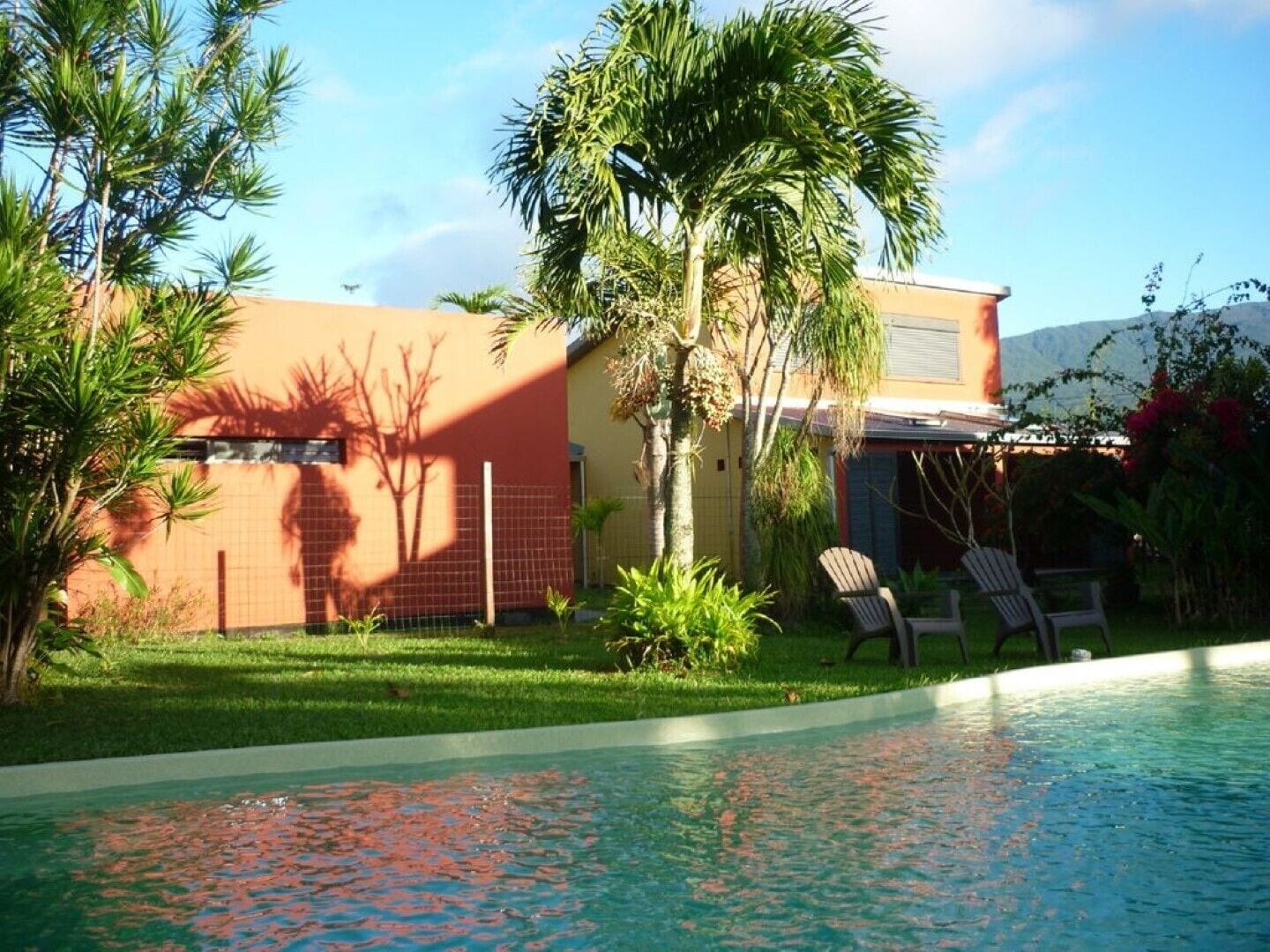 Charming accommodation with swimming pool, large terrace, private garden, in the East