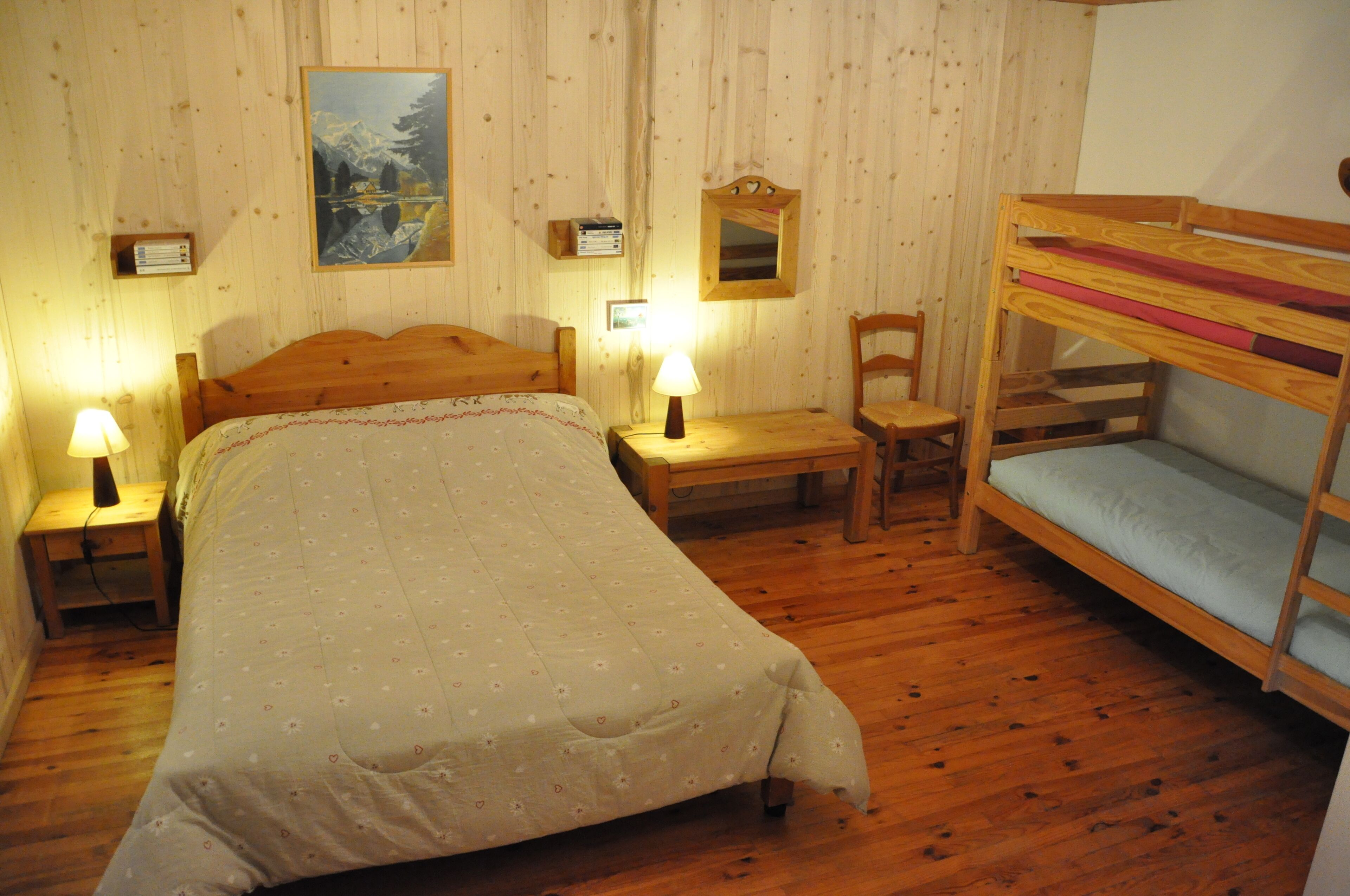 Marolland barn with wolves