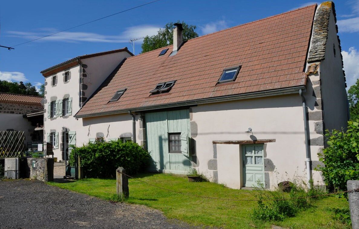 Bed and Breakfast in Saint Nectaire - Friendly Dogs - Hiking and Nature