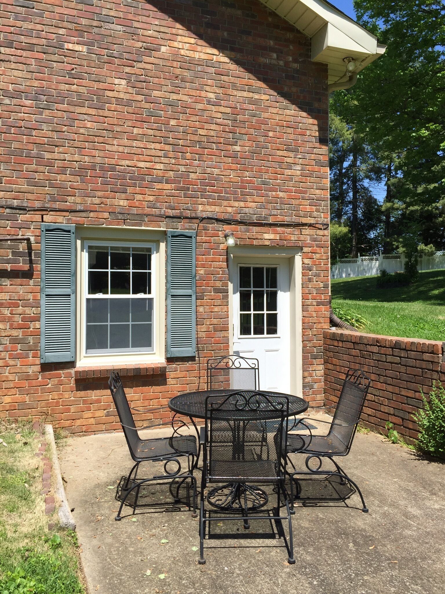 Heart of Clarksville apt  w/ private entrance