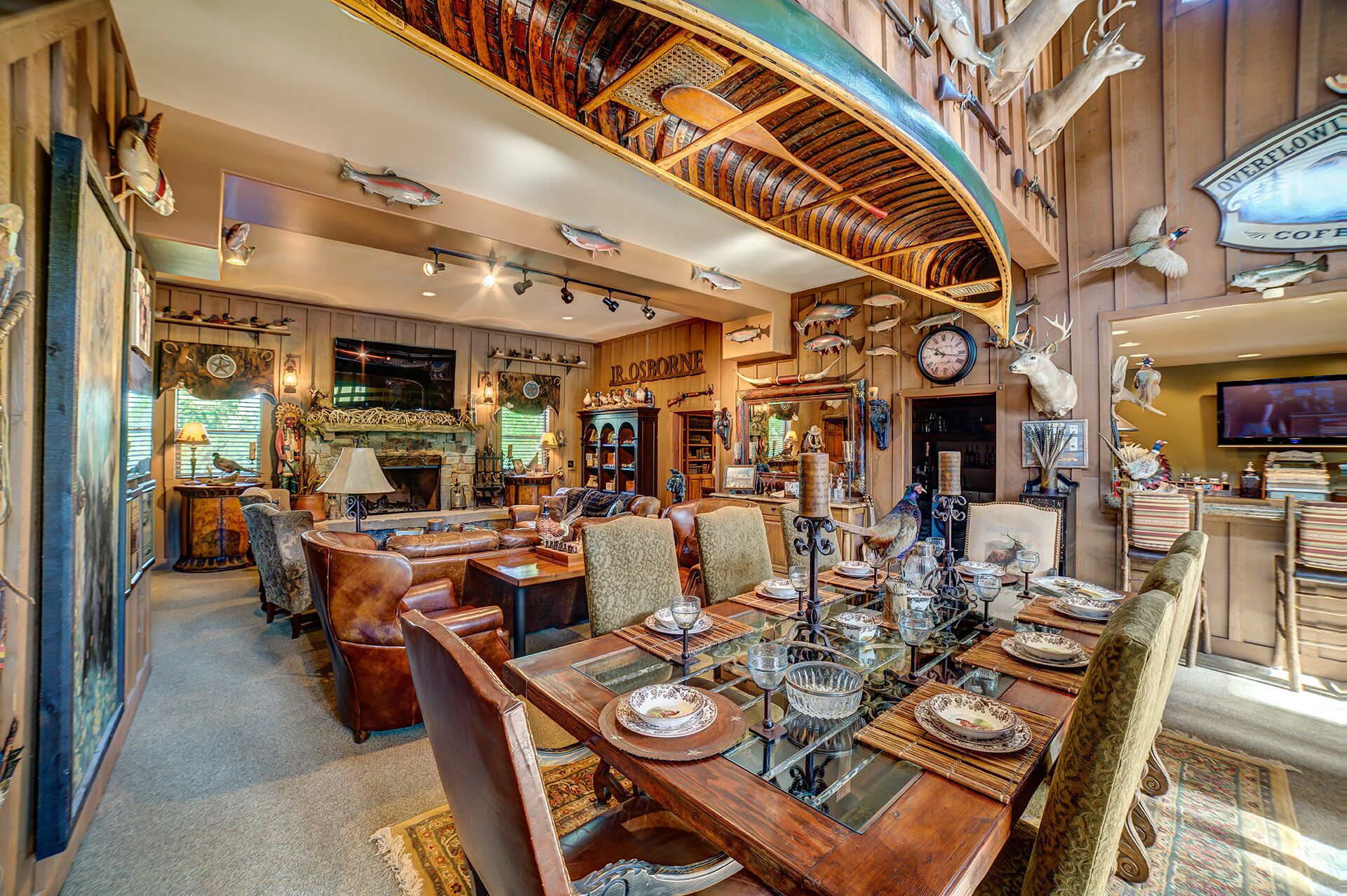 AMEN RANCH, WITH ACCOMMODATIONS UP TO 26 PEOPLE