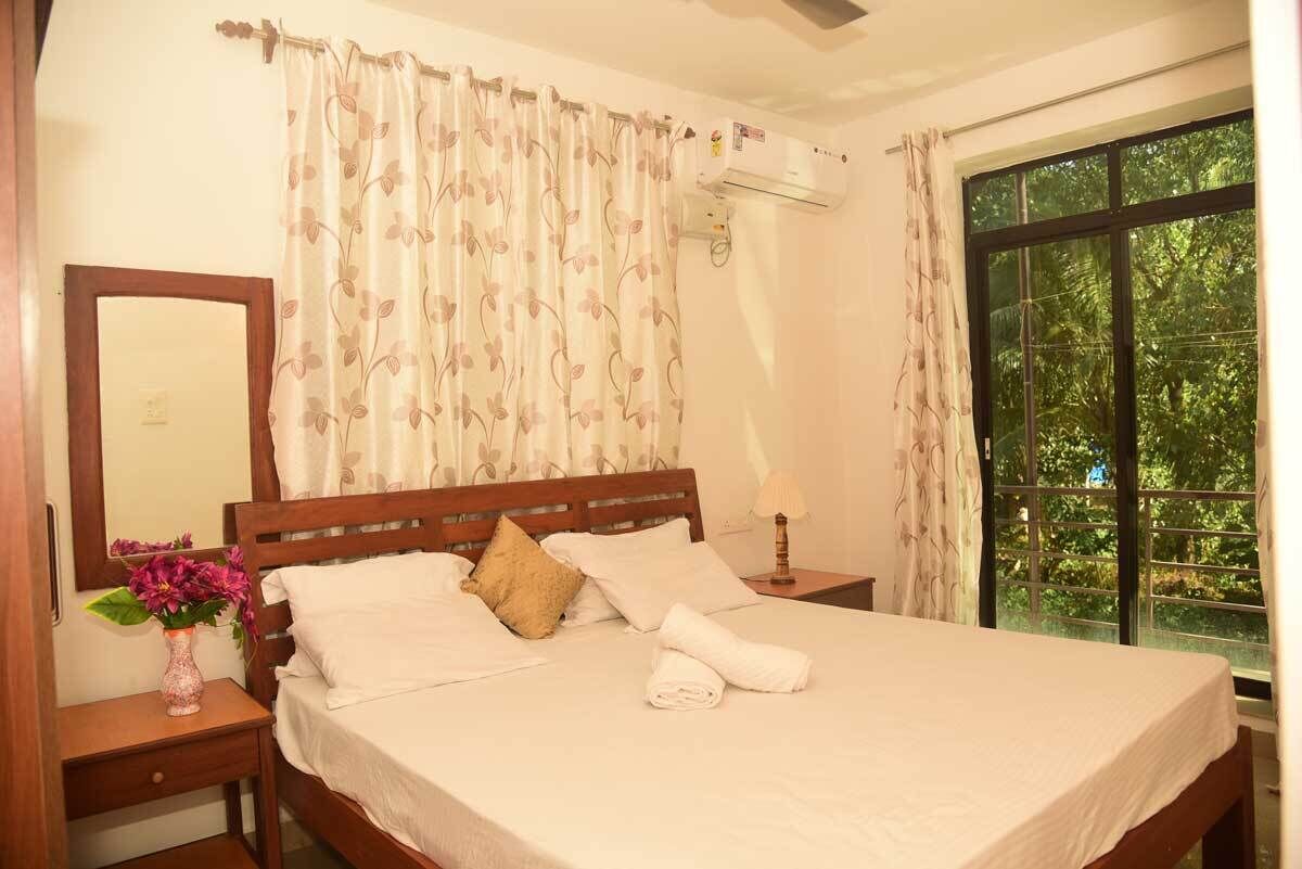 Apricot   Apartment1