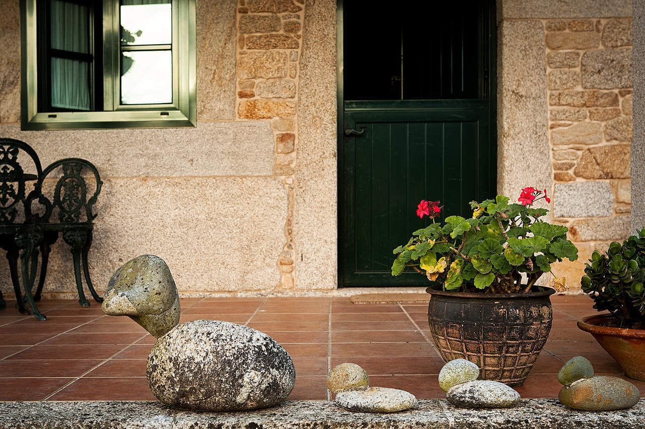 PORCH APARTMENT