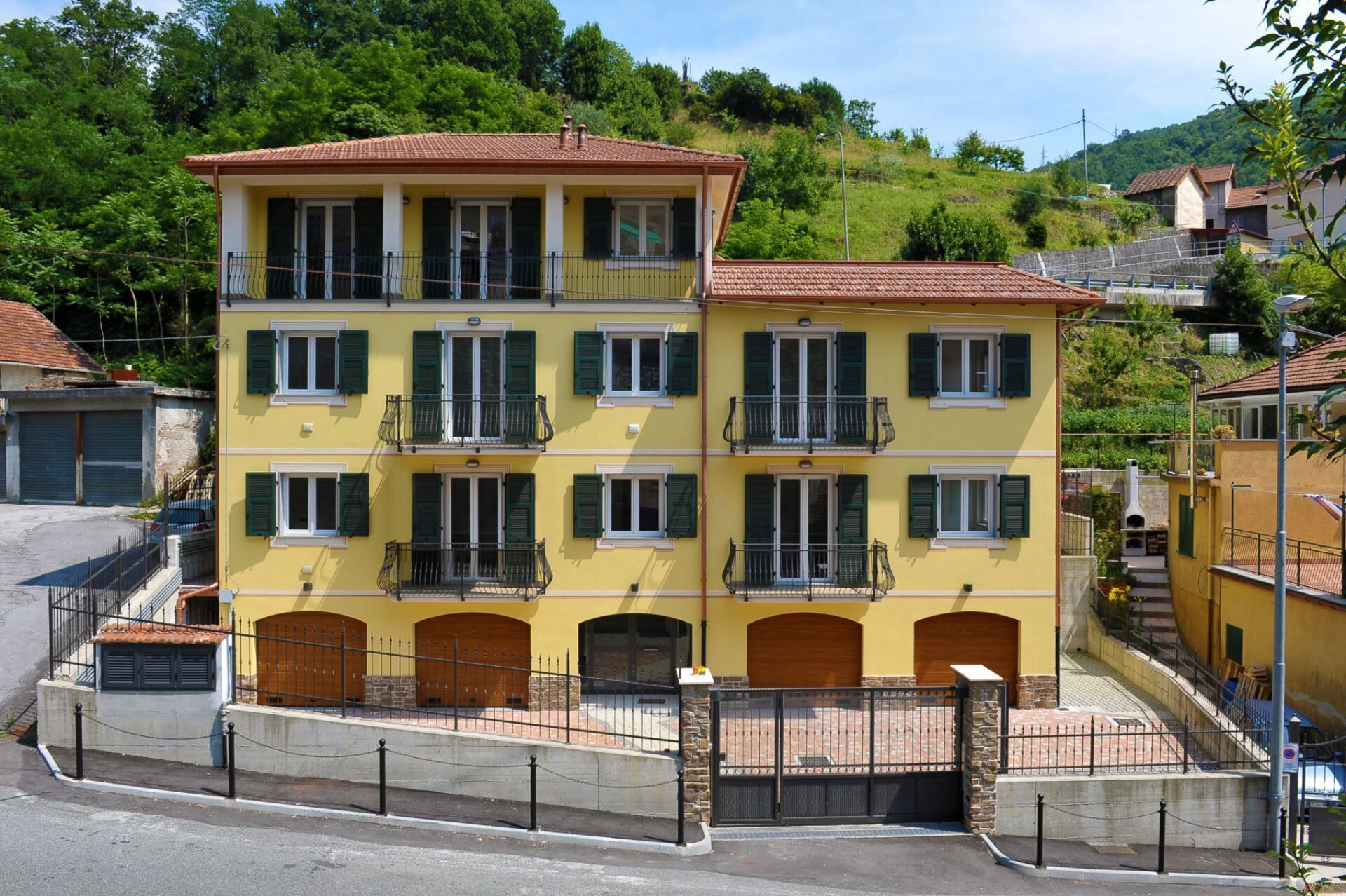 Comfortable apartments surrounded by nature (provvisorio)