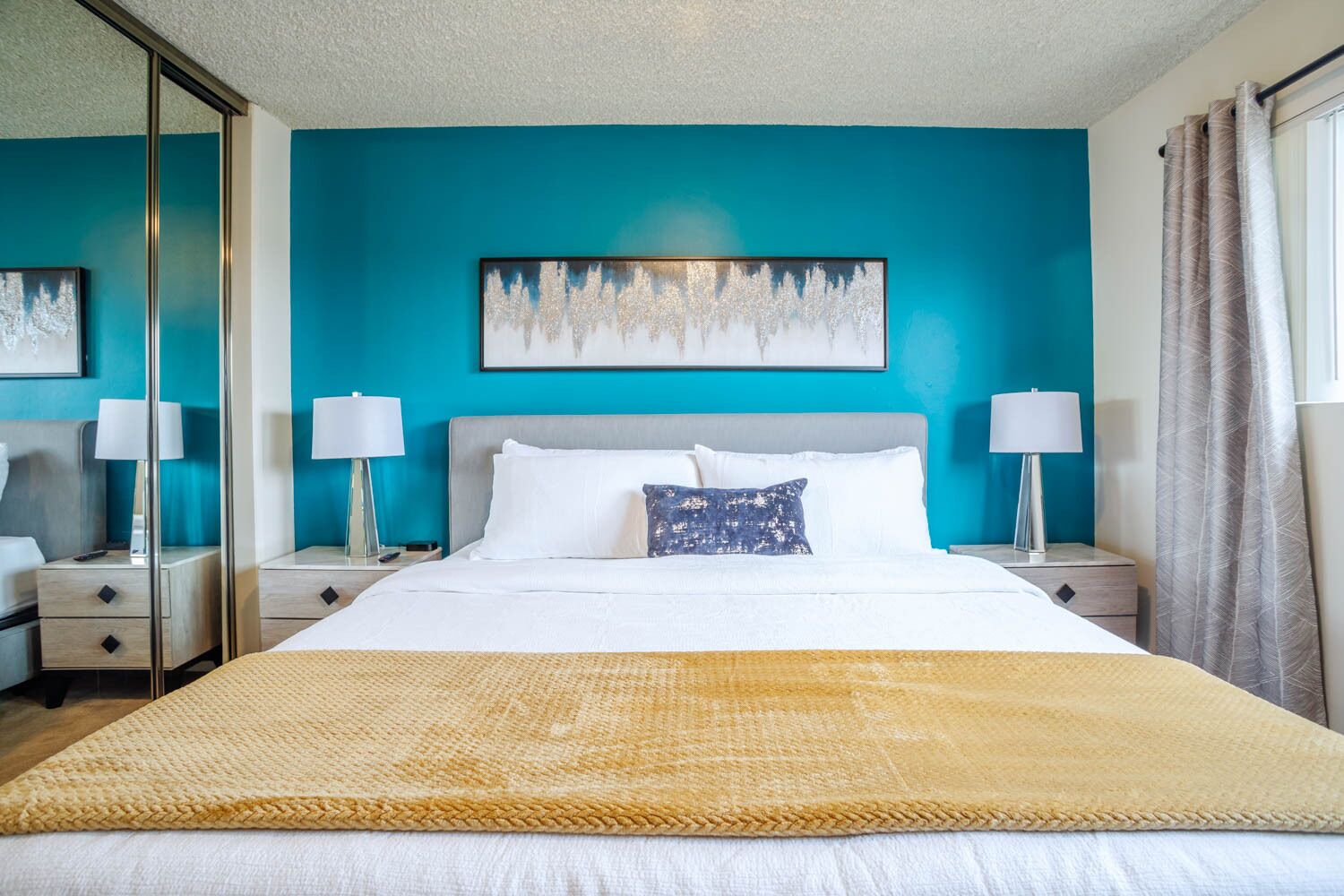 ✮ Relax and Dine Close to Downtown Alhambra ✮