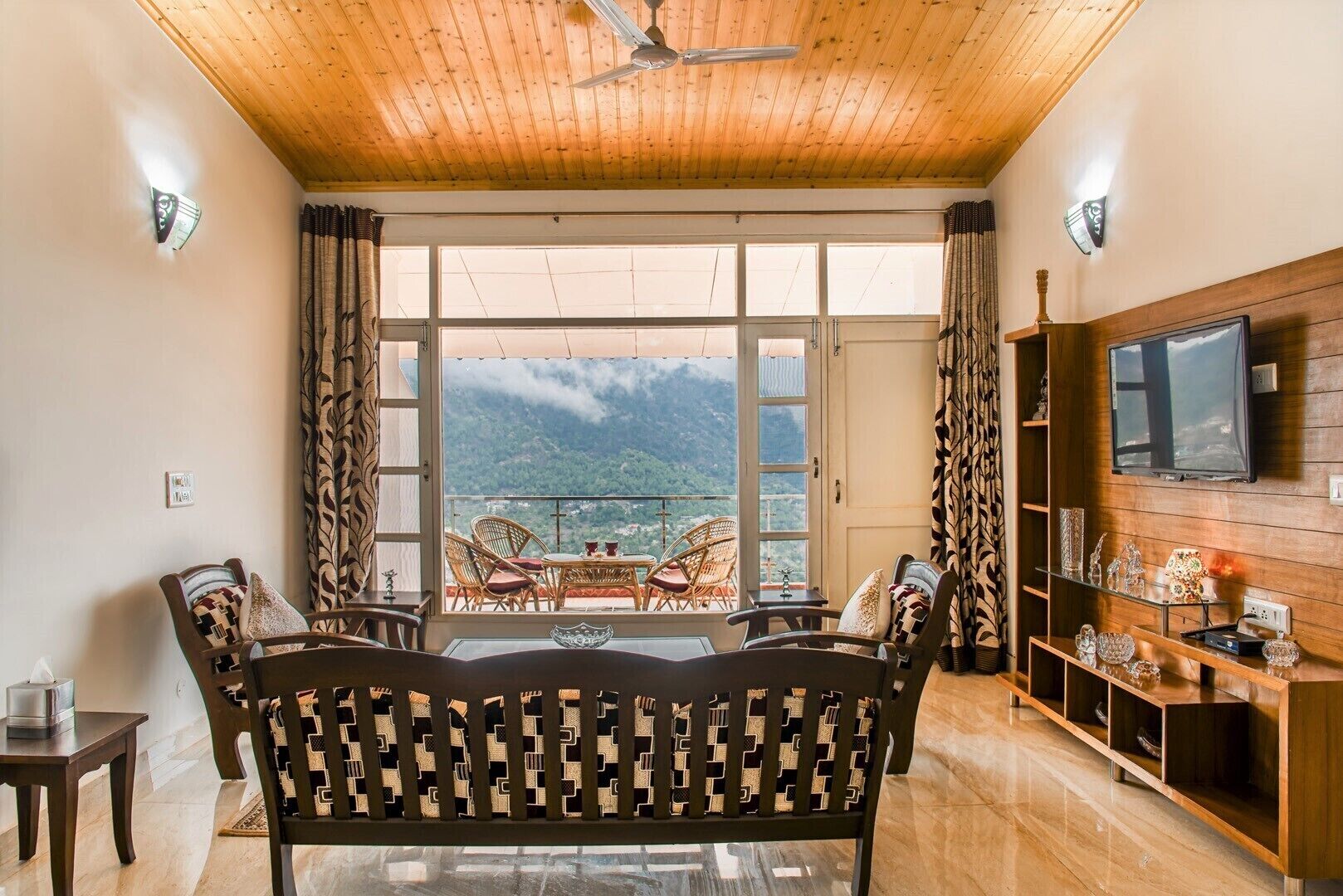 Cozy -Independent- breathtaking views. 