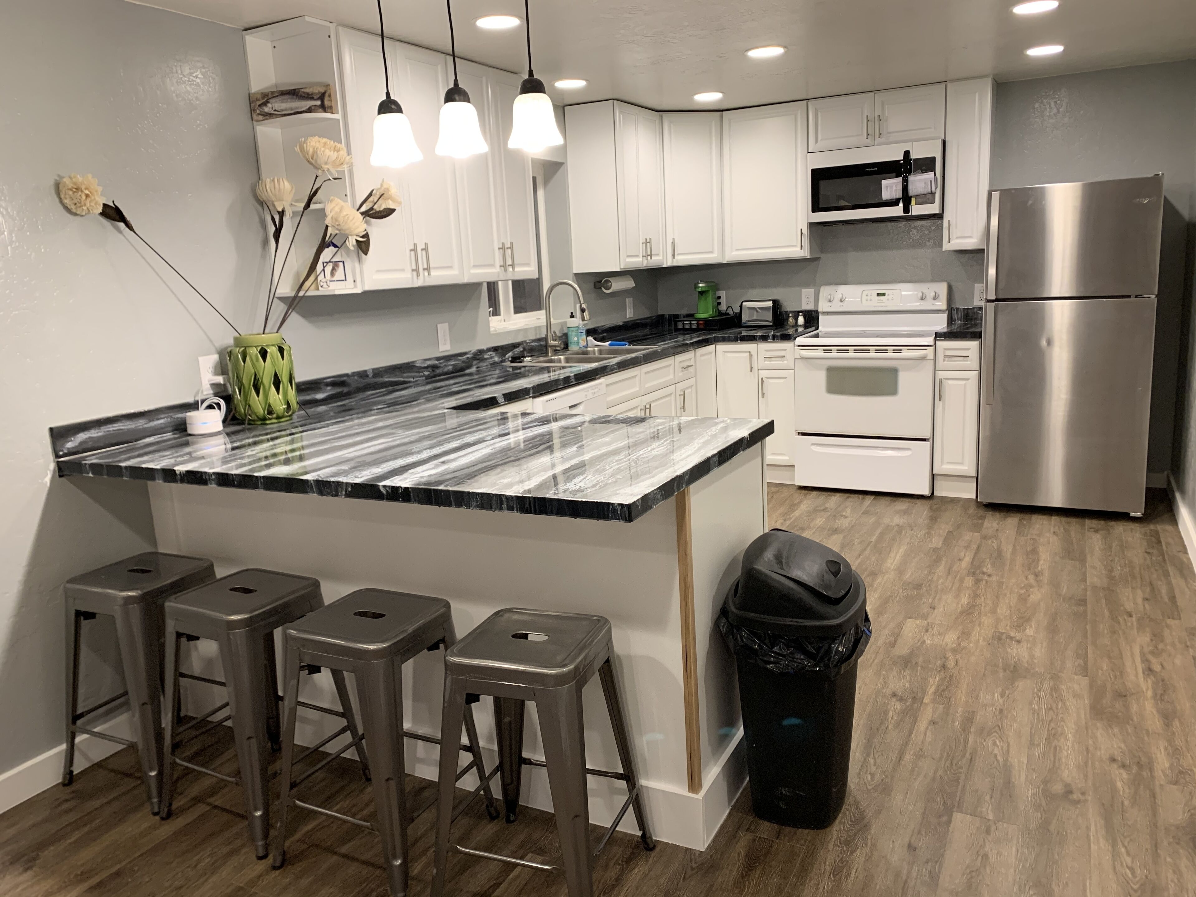 Flexible Cancellation - 2 Bedroom/2 Bathroom in town Ketchikan, Alaska 