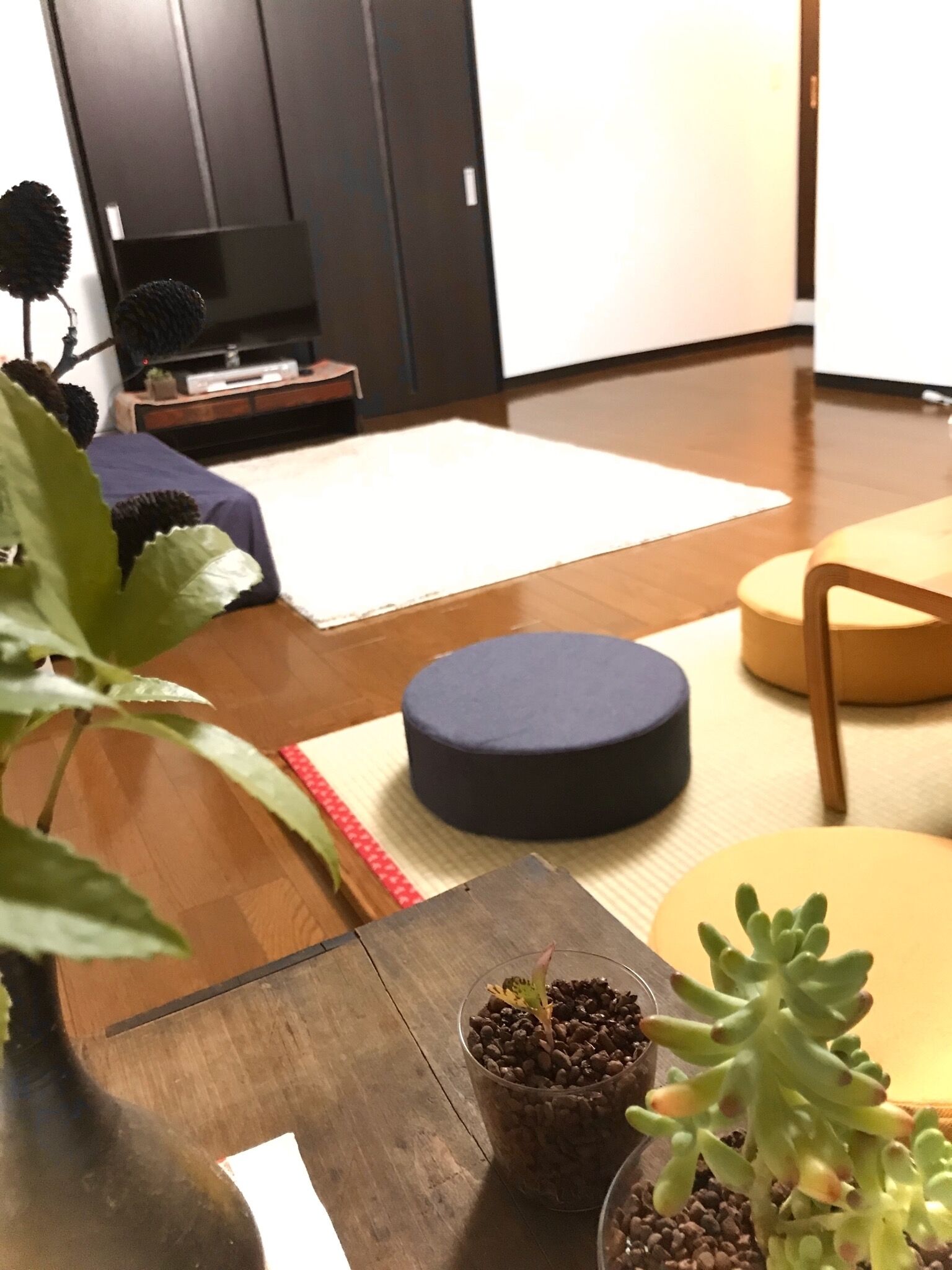 Up to 3 people can pay a fixed amount of 6 people.8 minutes walk from Okayama station!Spacious rooms with good facilities and good access to sightseeing in Okayama and Kurashiki!For long-term business trip