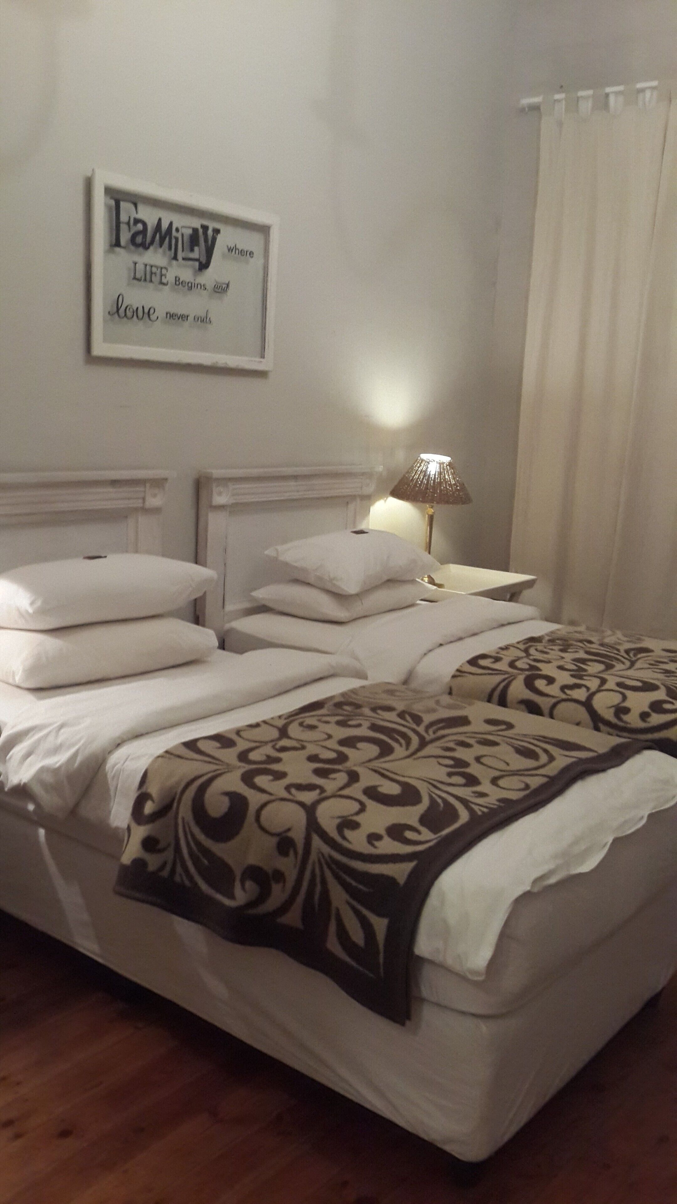Cozy hideout at the foot of the table mountain