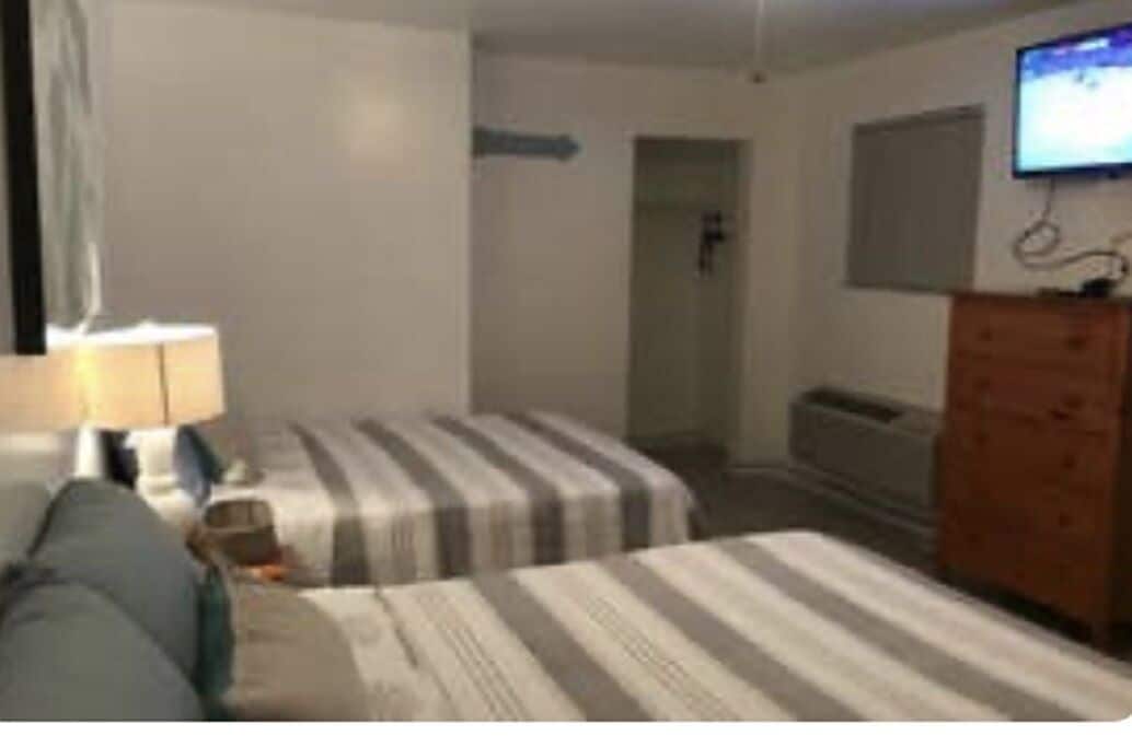 Cozy Misquamicut Beach Condo