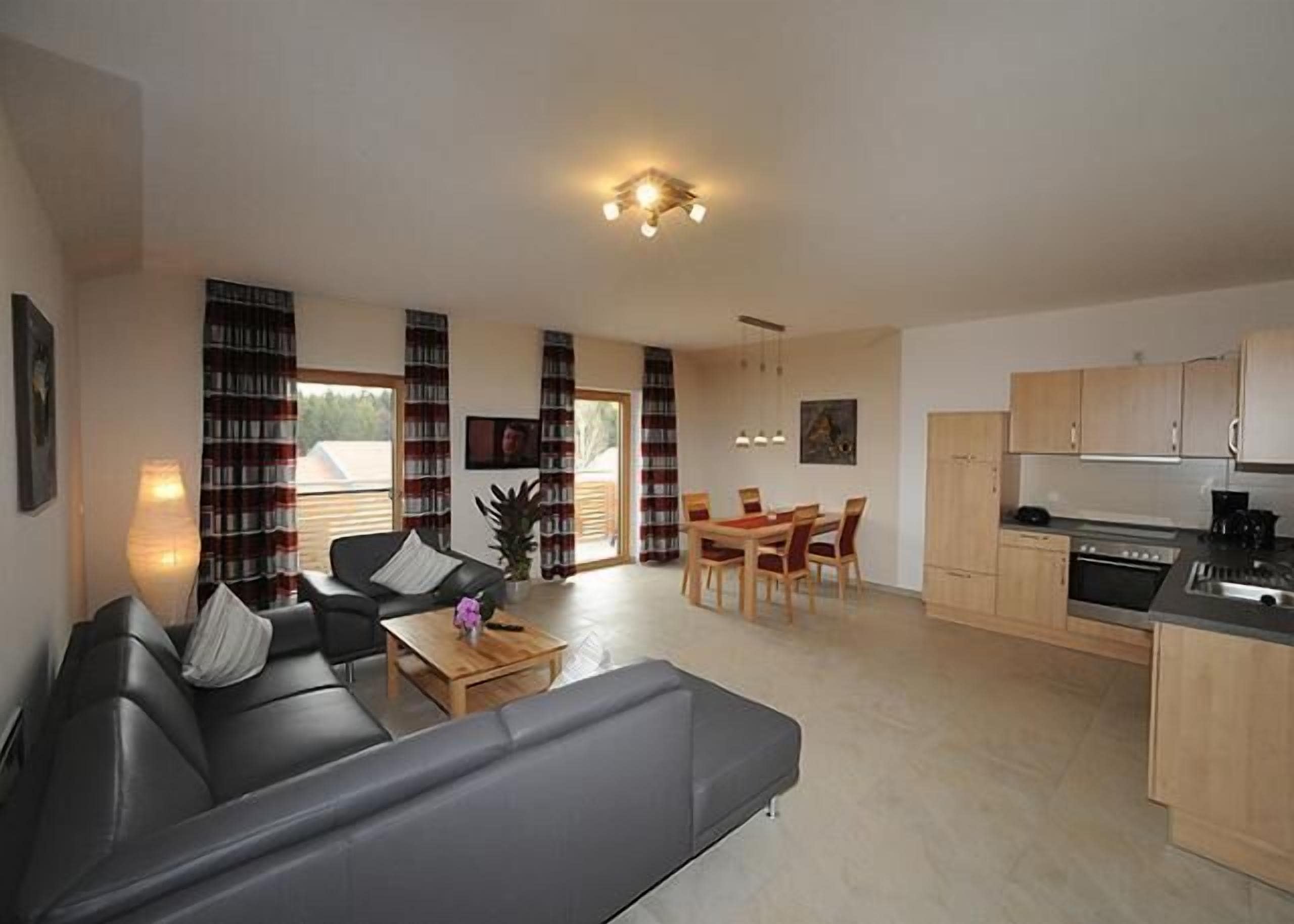 Fewo Herbst - 5 stars - newly furnished with two balconies and underfloor heating