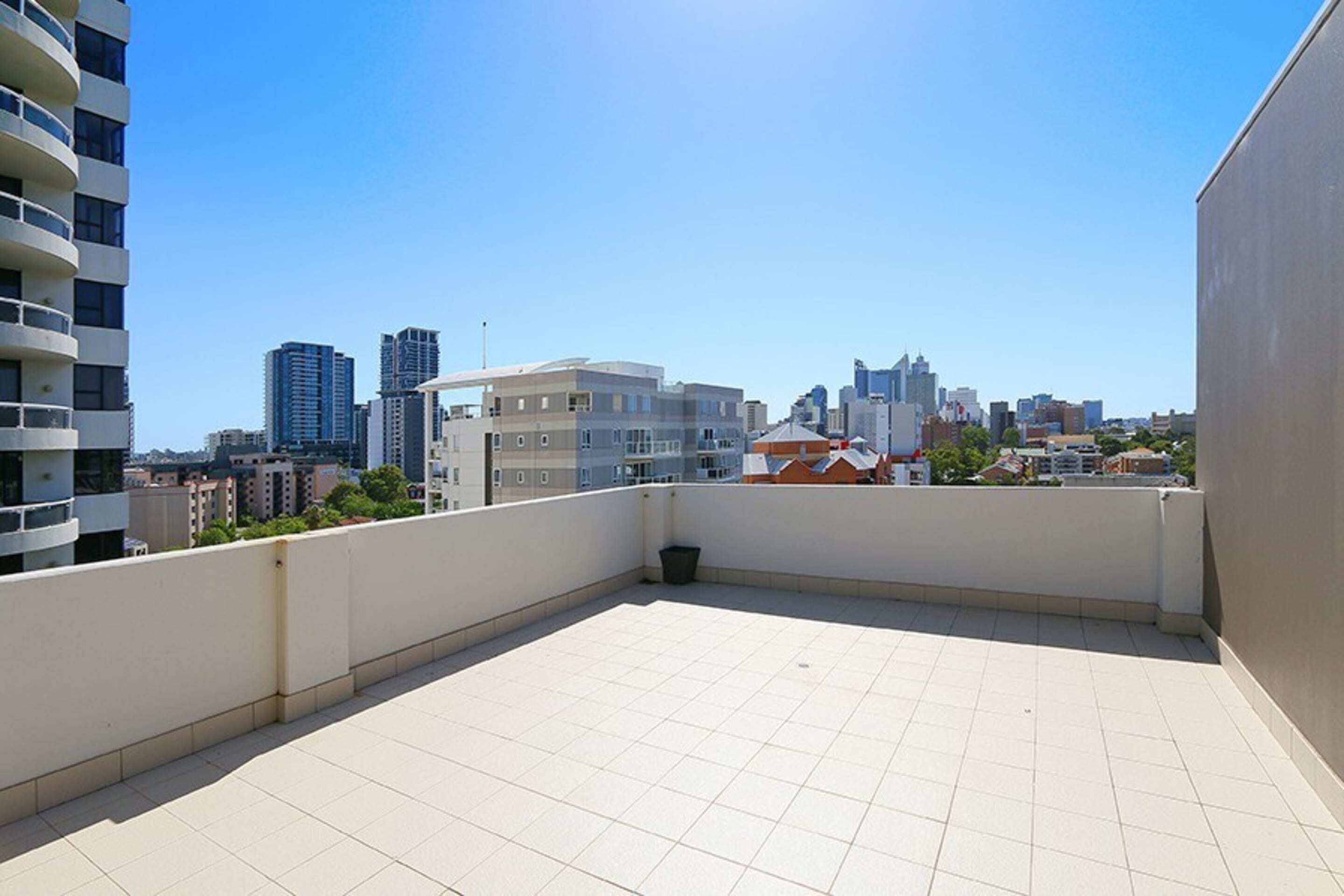 Stunning Two-storey Apartment in Perth's CBD