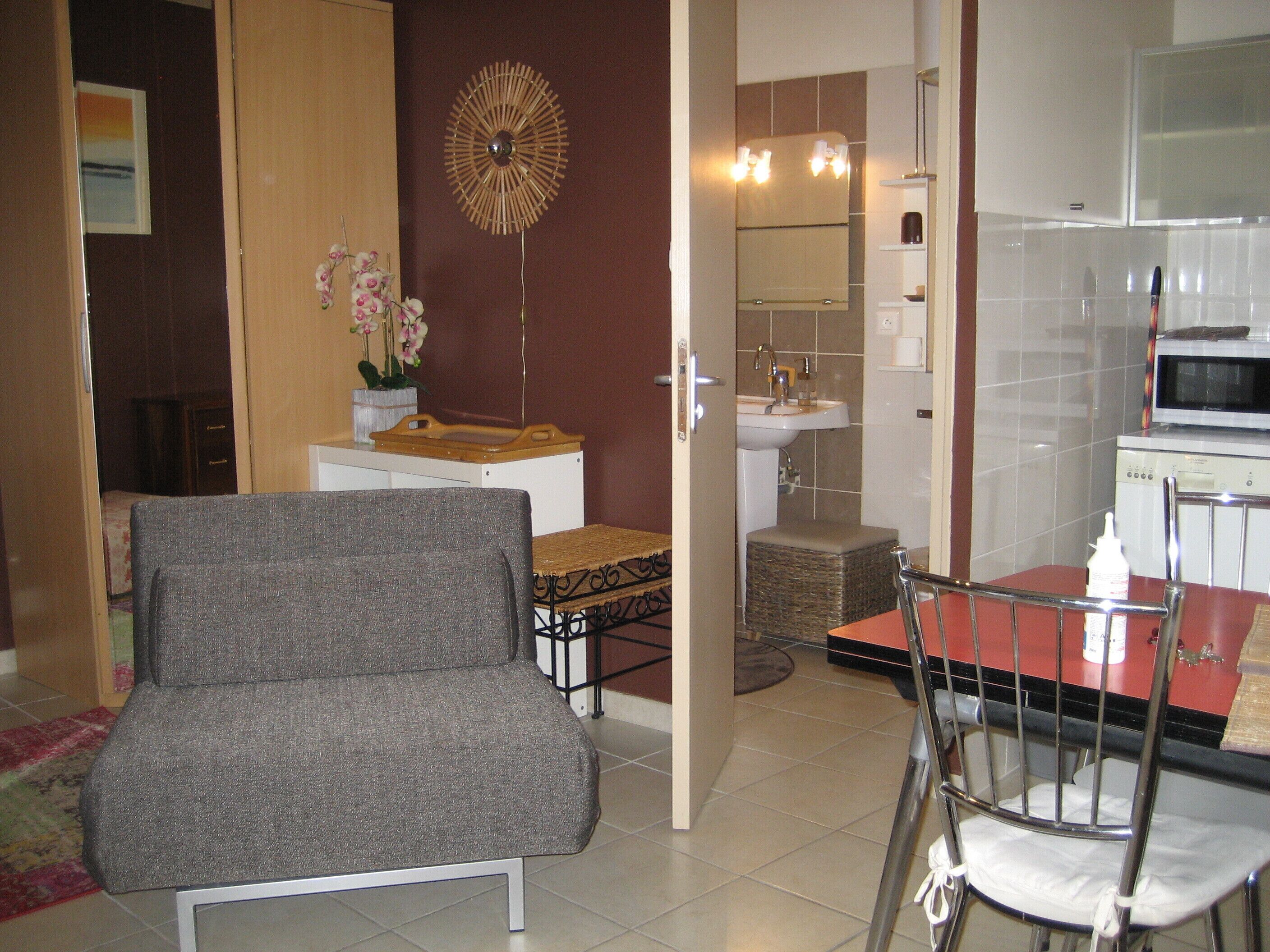 HOUSE OF THE CITY CENTER