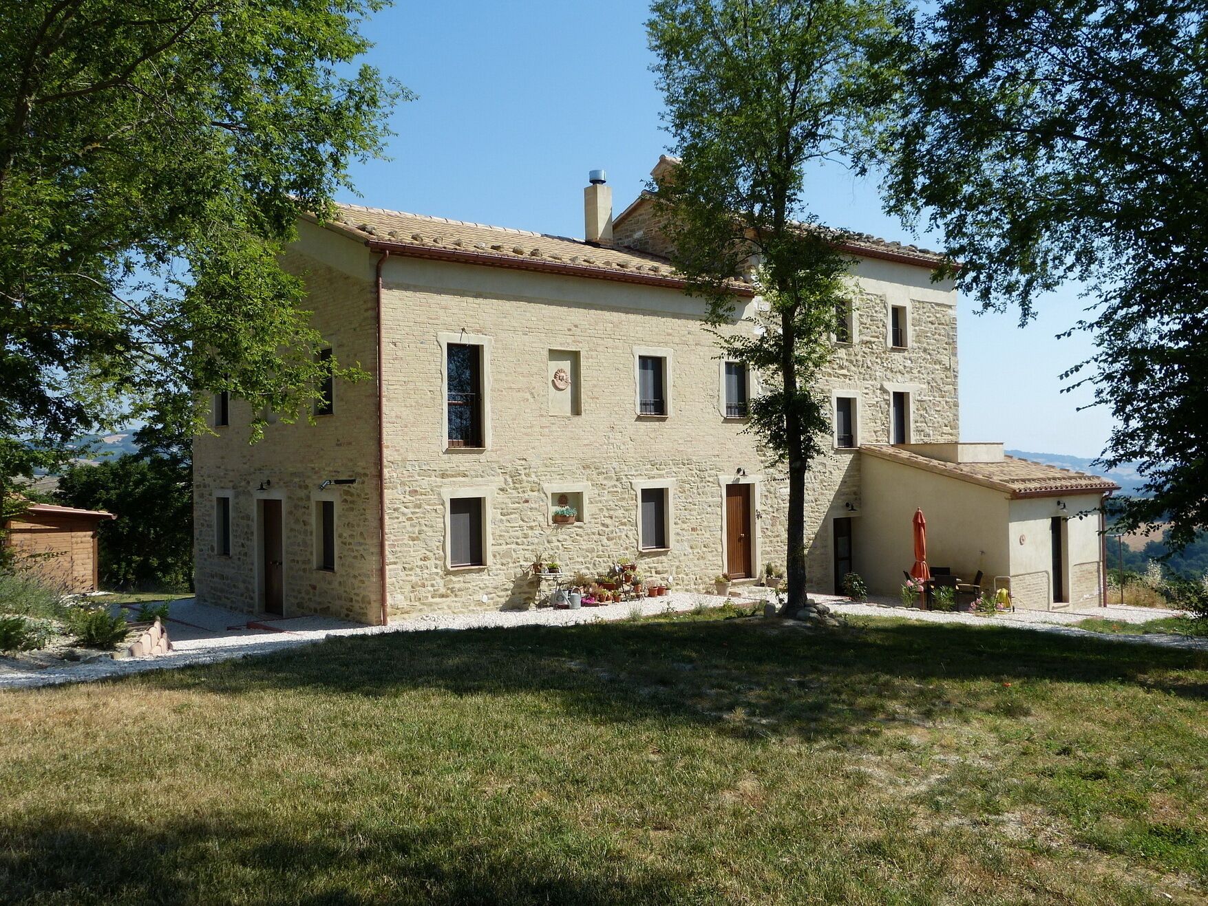 Charming, newly renovated country house in the Marche