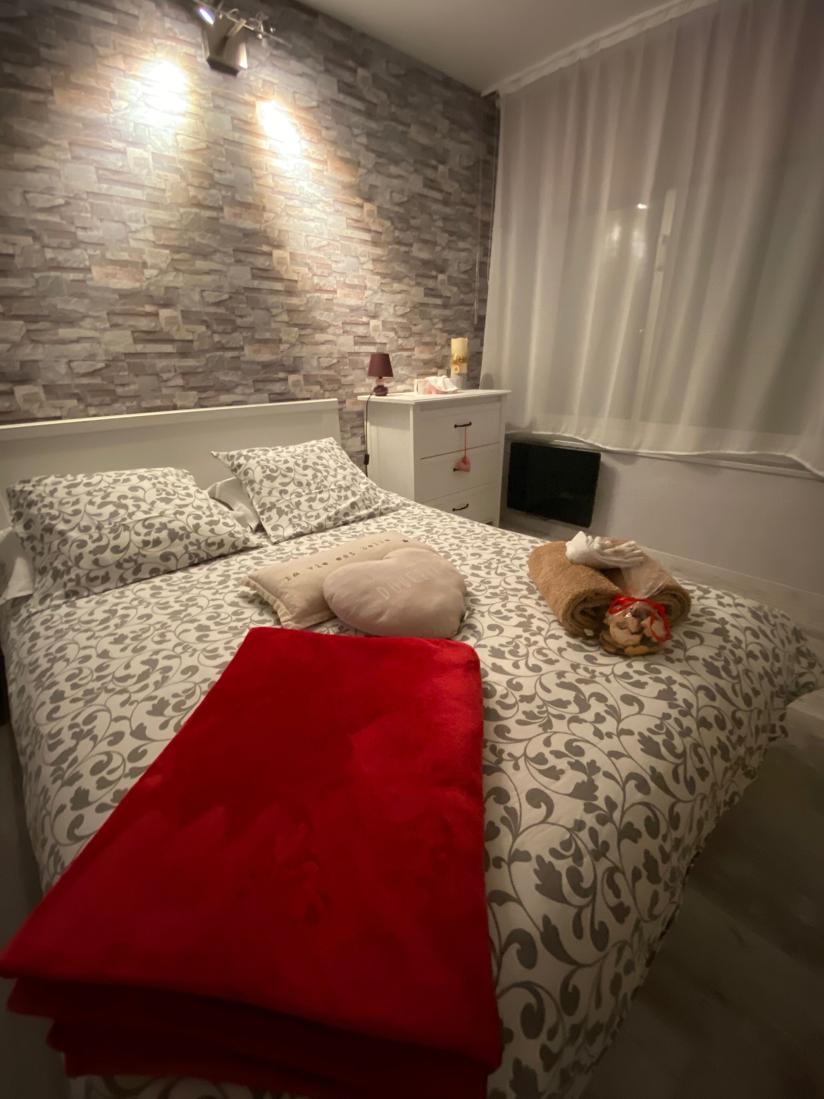 Between vineyards and forest - 2P